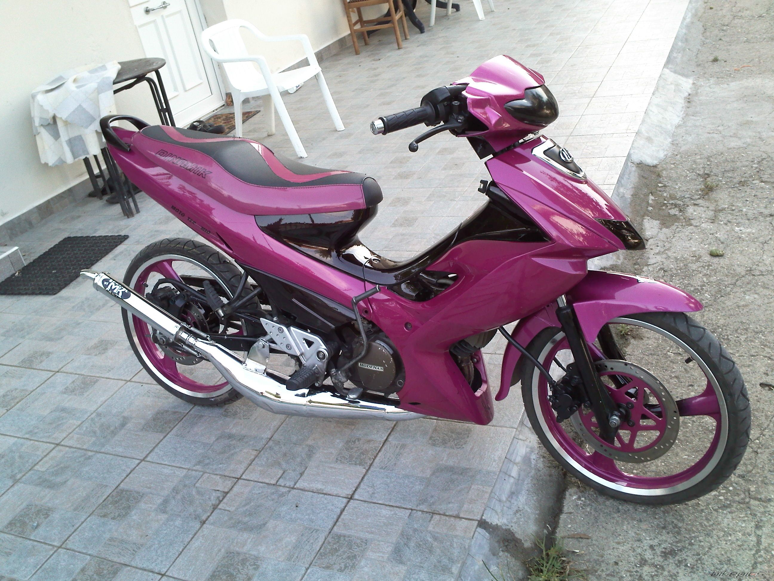 Photo 2006979