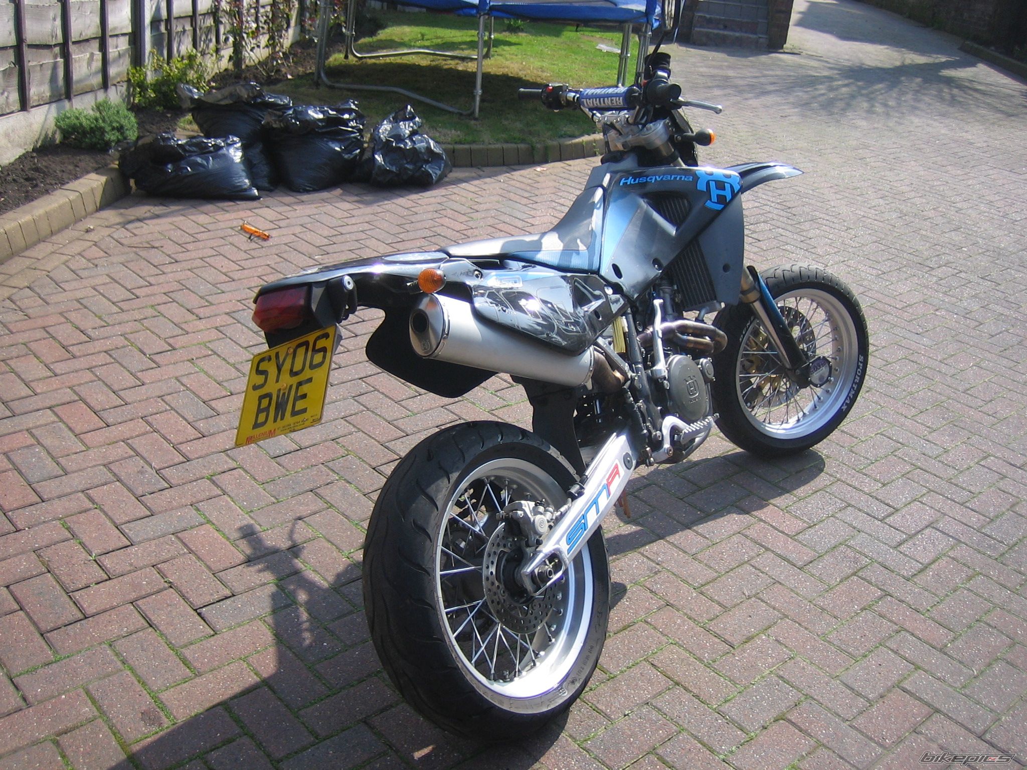 Photo 2007958