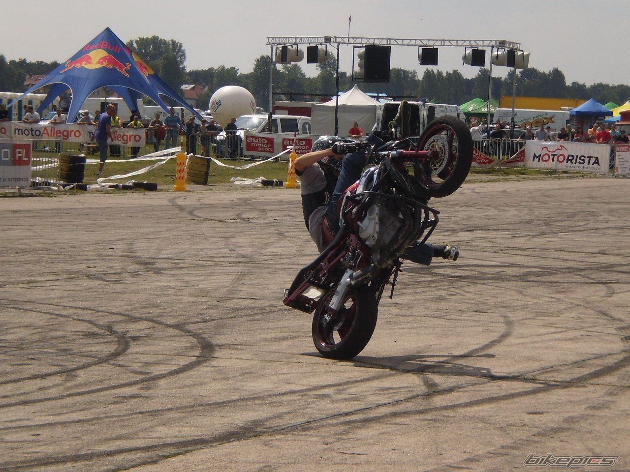 Photo 2007967
