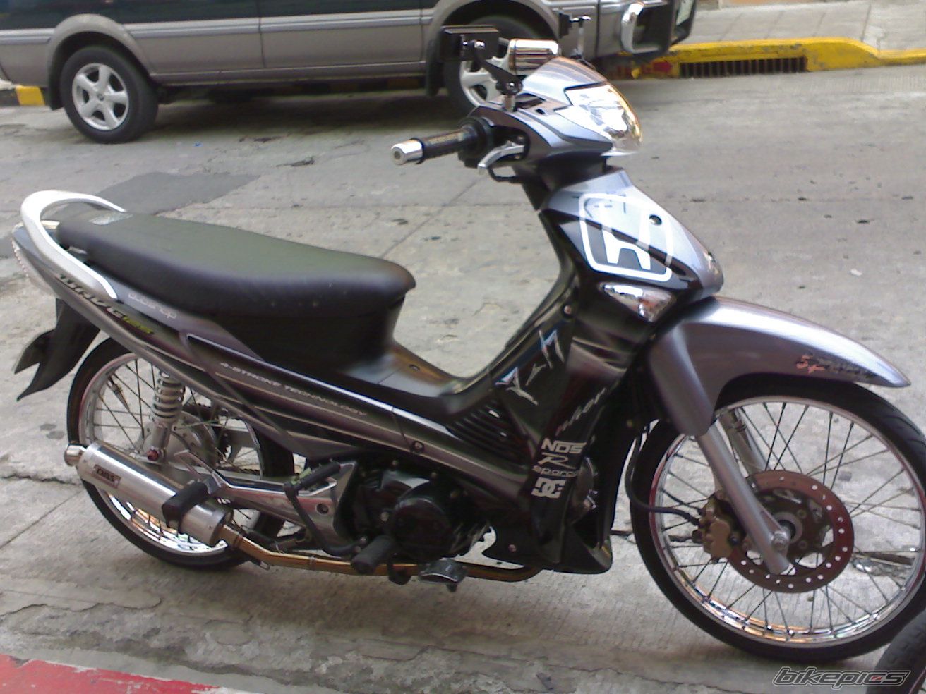 Photo 2007995