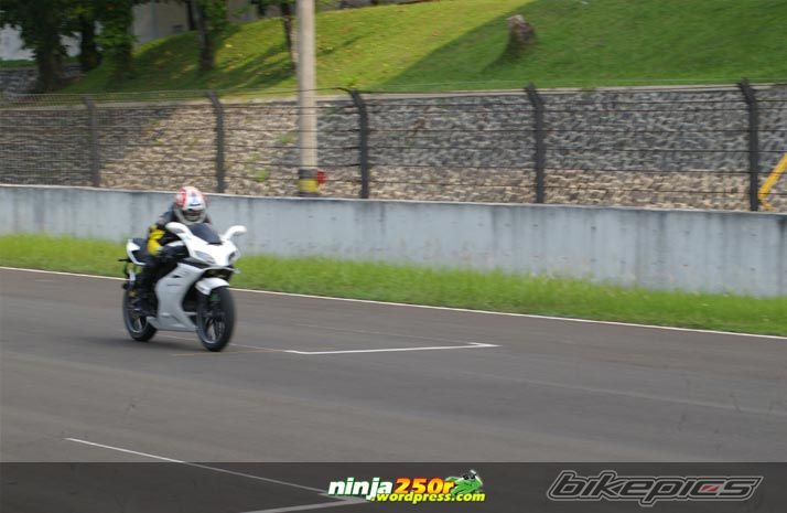 Bike Photo 2008623