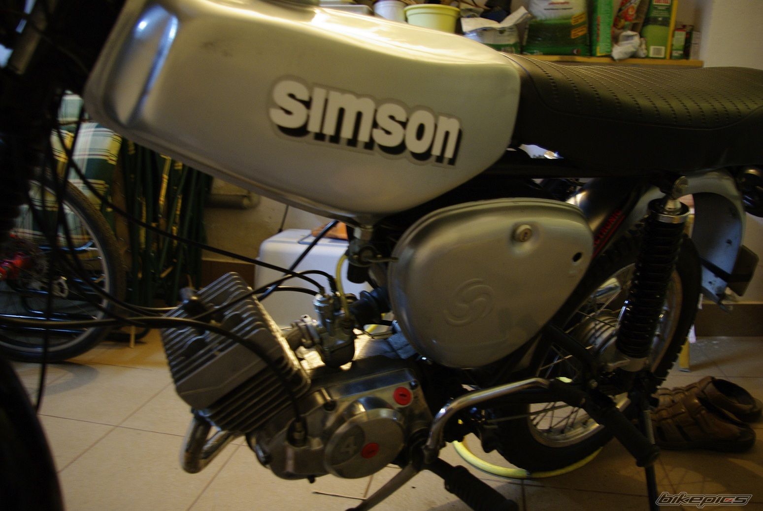Bike Photo 2009048