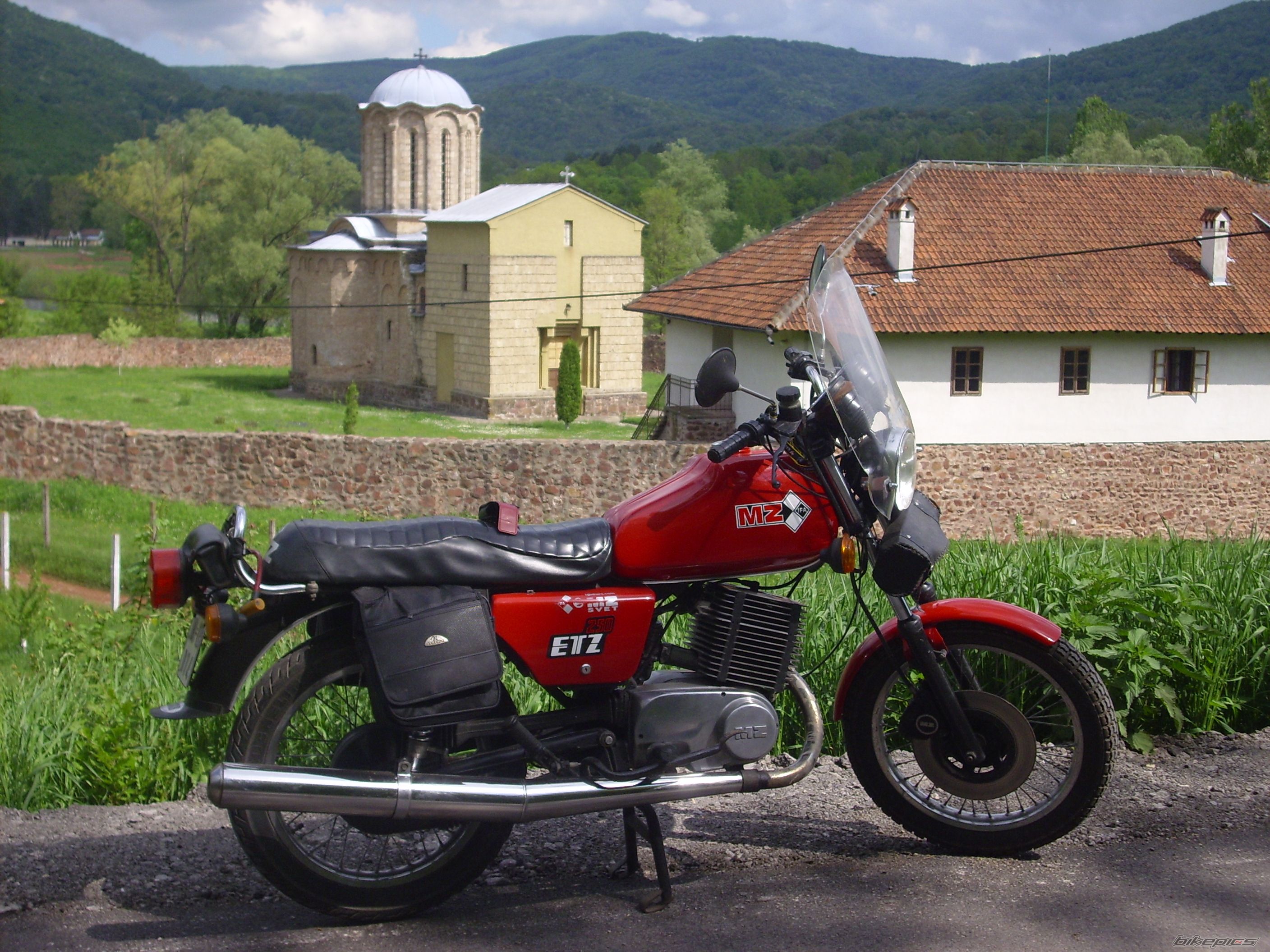 Bike Photo 2009113