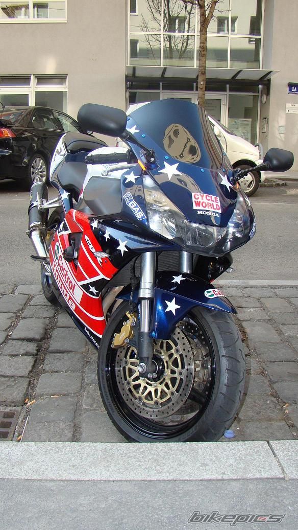 Photo 2009956