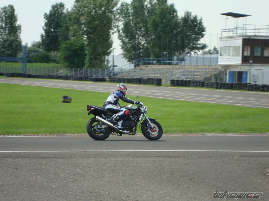 Bike Photo 2011037