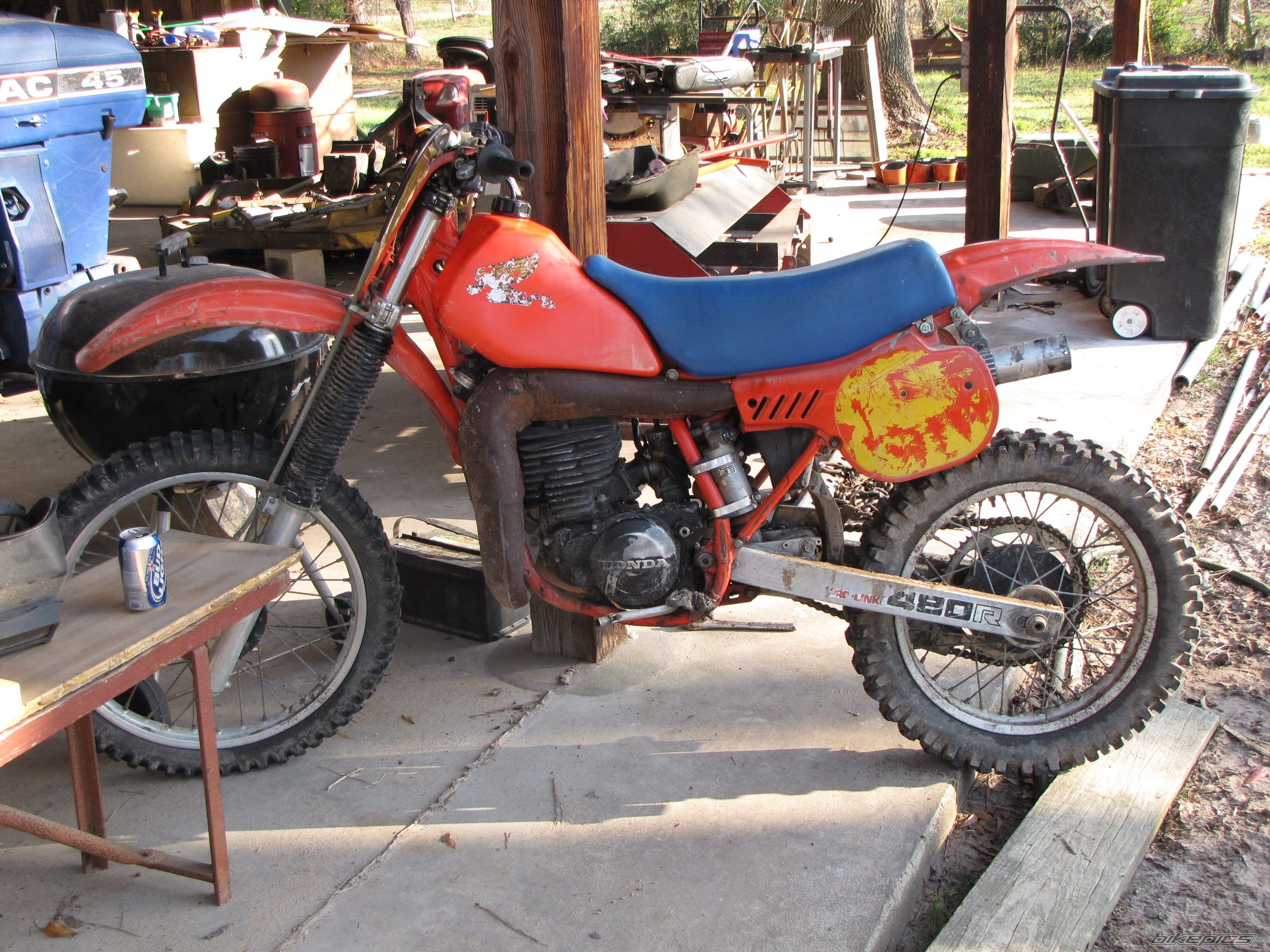 Bike Photo 2011072