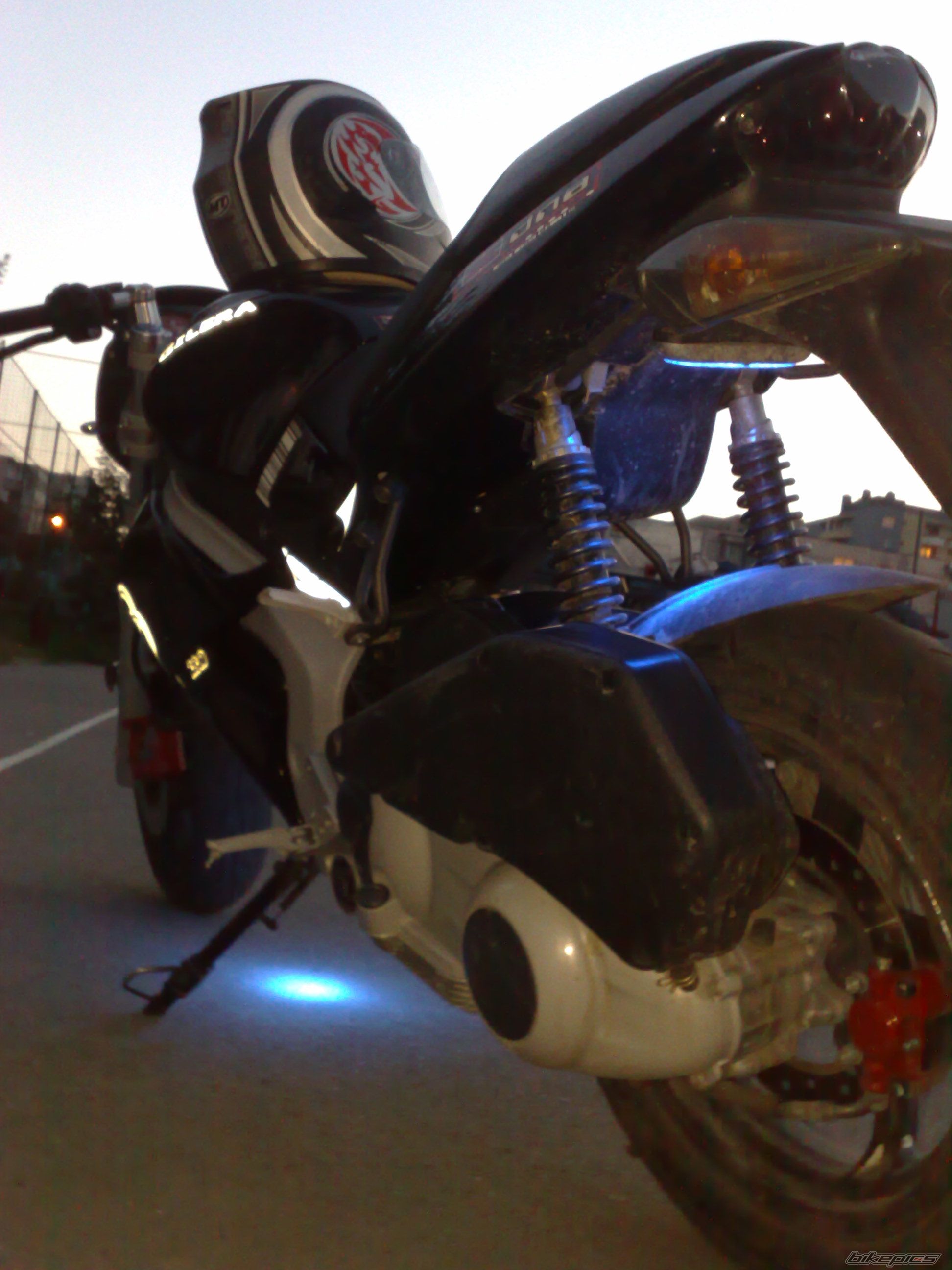 Photo 2011102