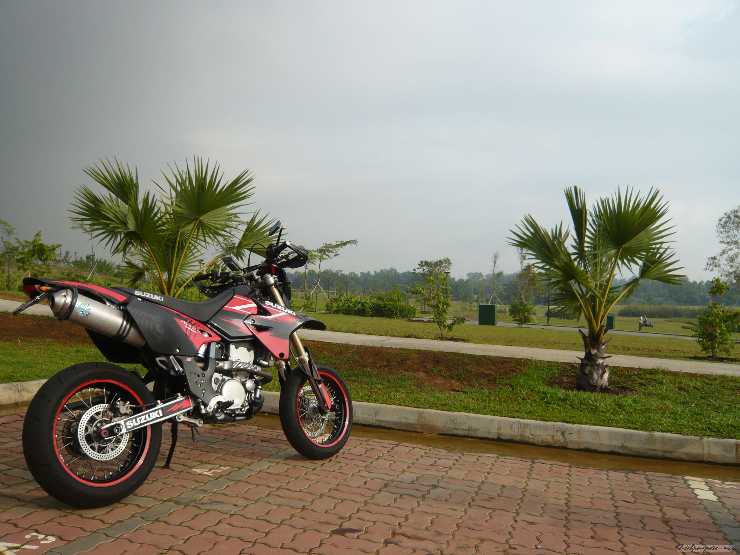 Bike Photo 2011135