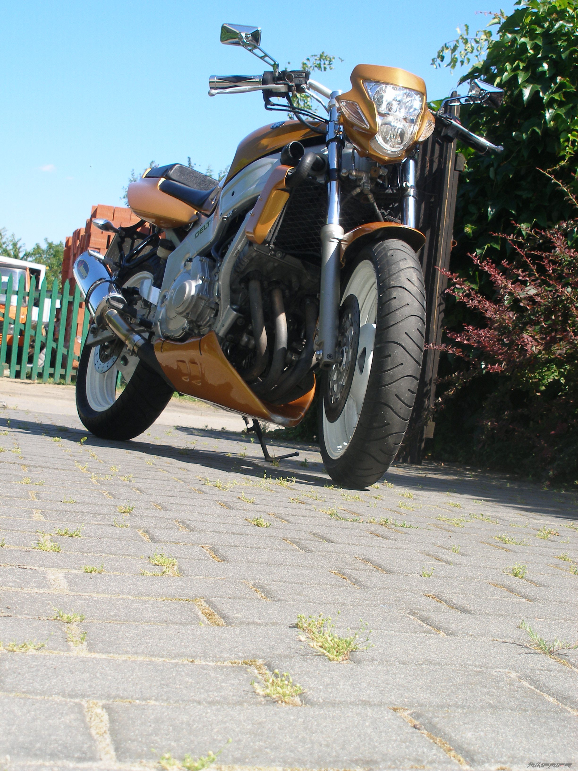 Bike Photo 2011727