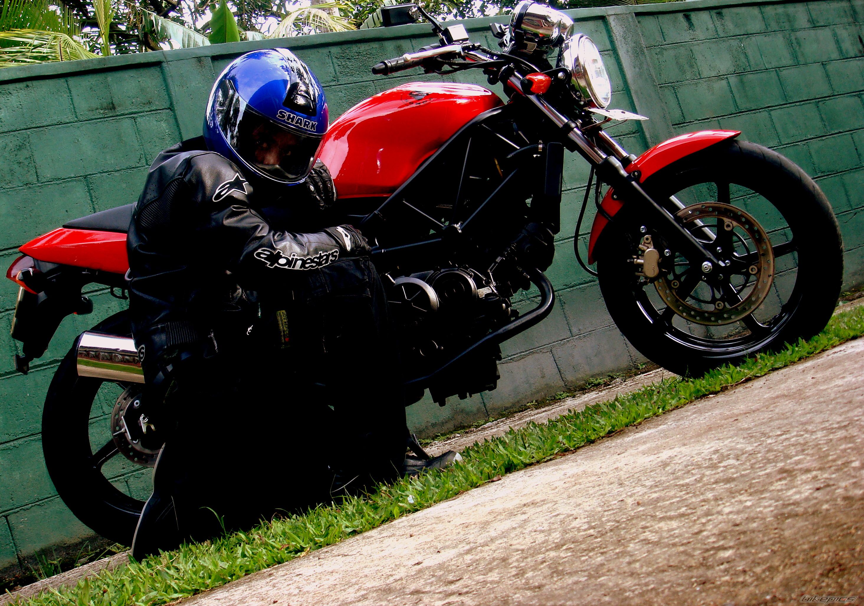 Photo 2011857