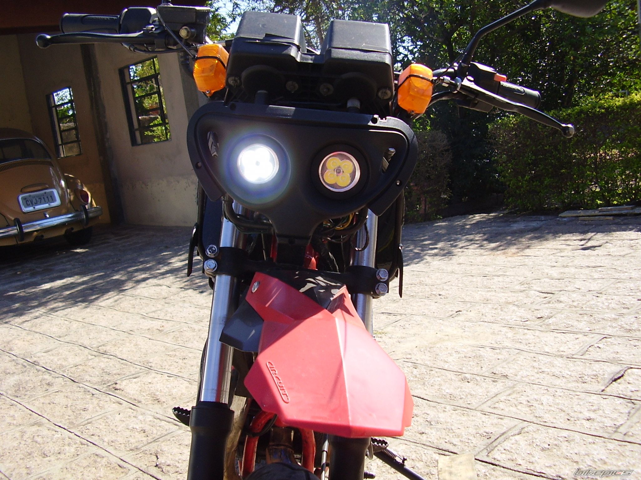 Photo 2012899