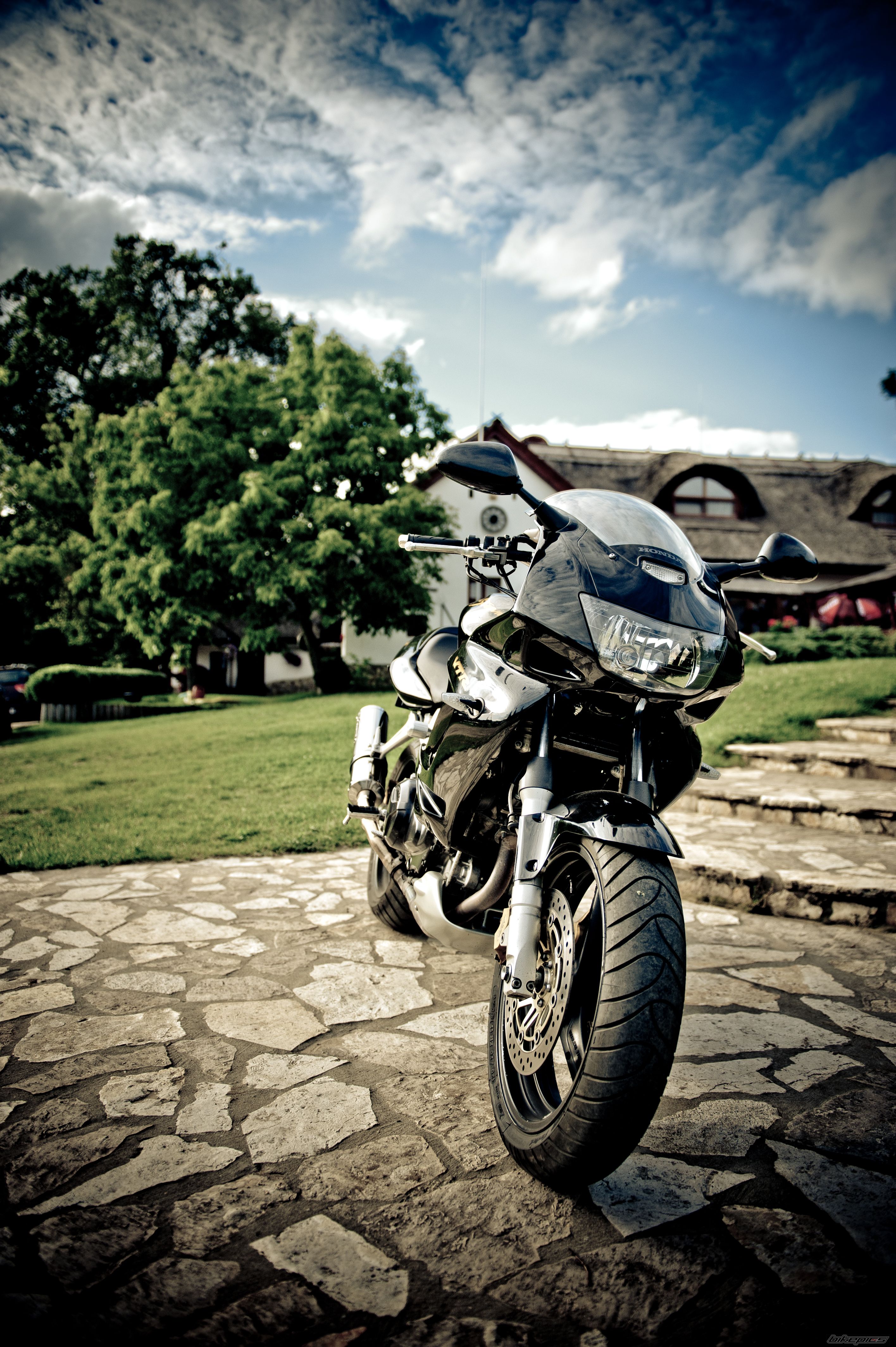 Bike Photo 2013172