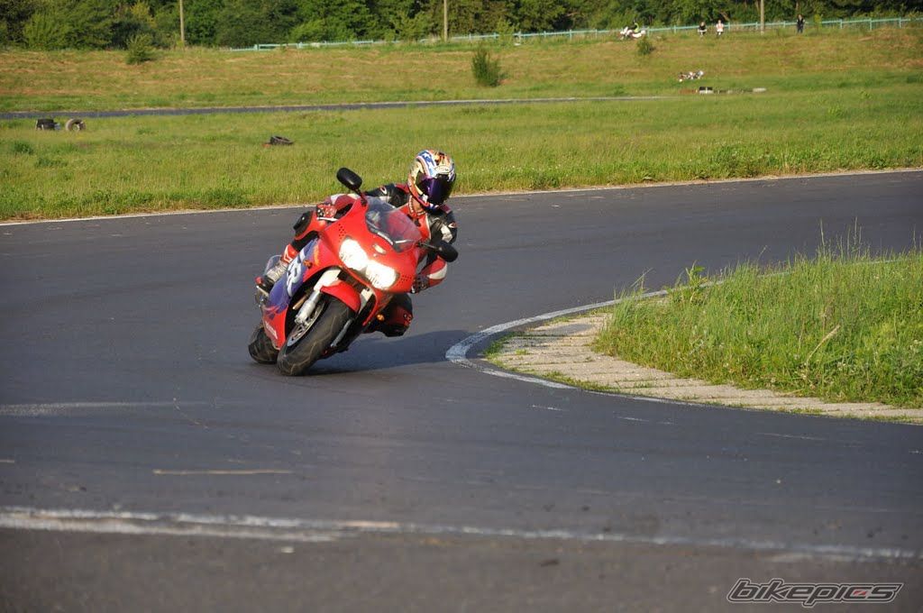Photo 2013829