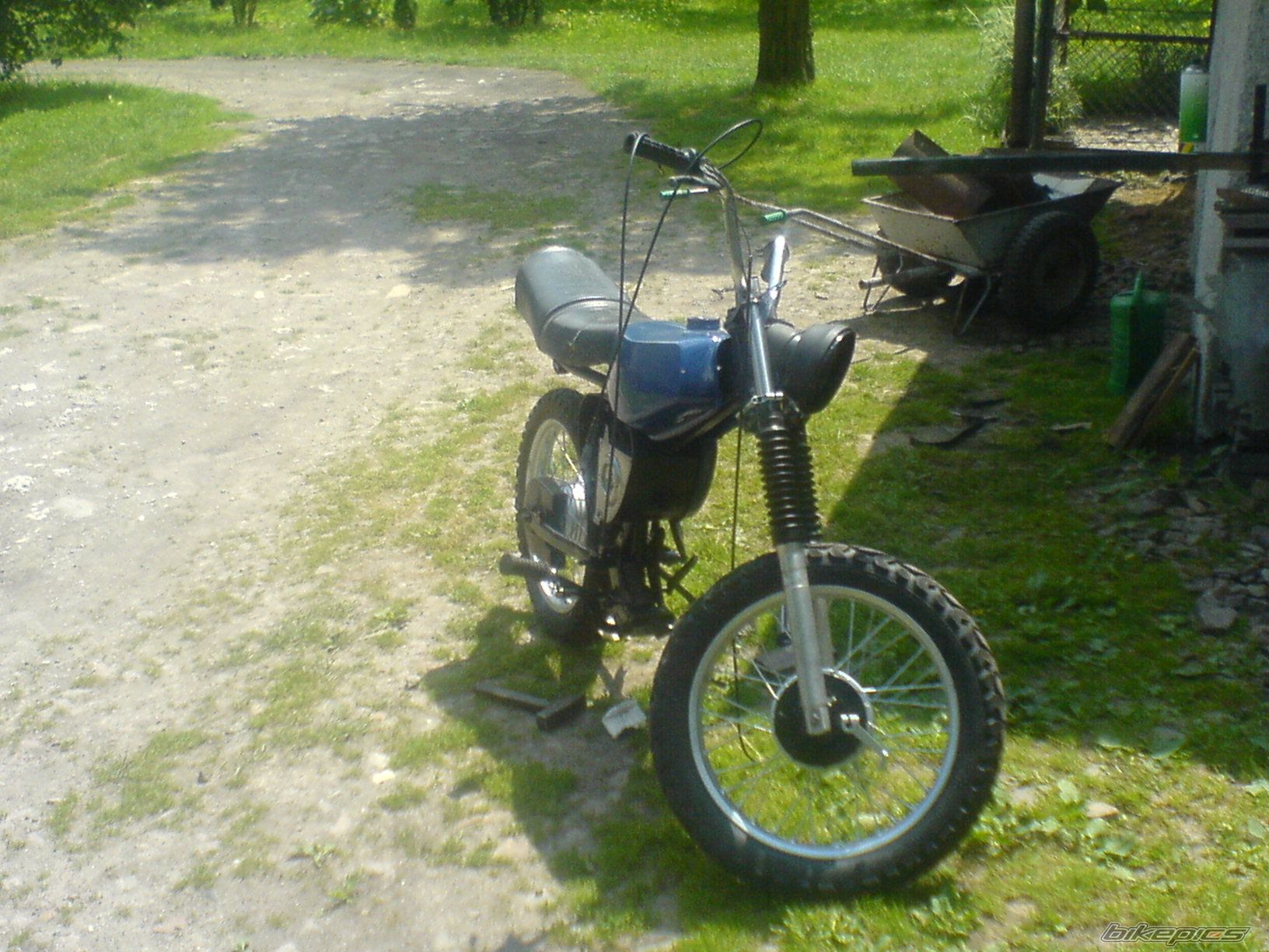 Photo 2013893