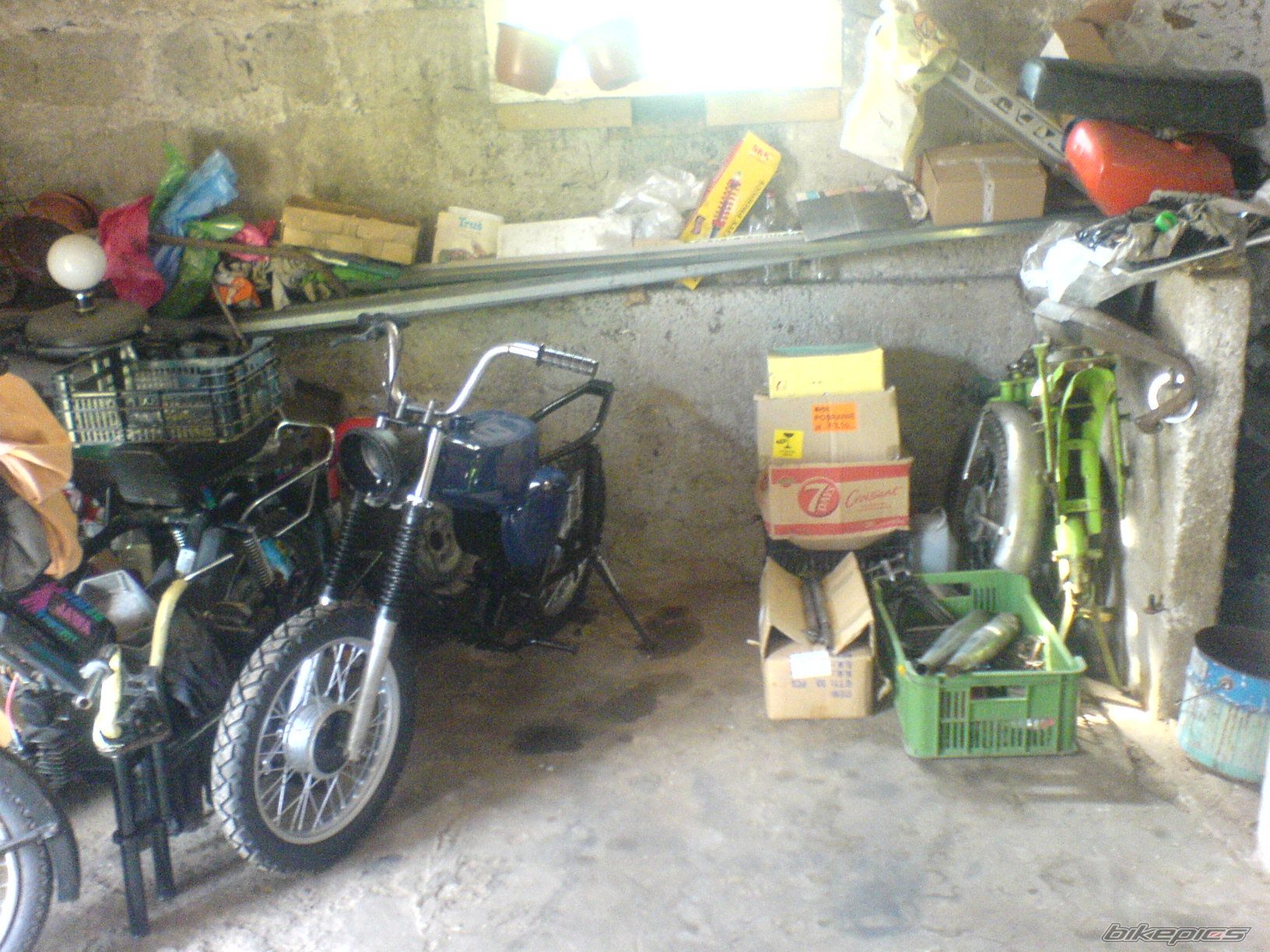 Photo 2013896