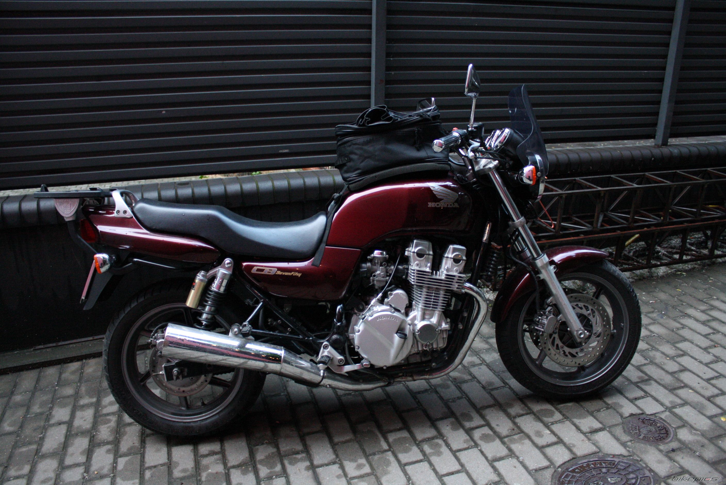 Photo 2014879