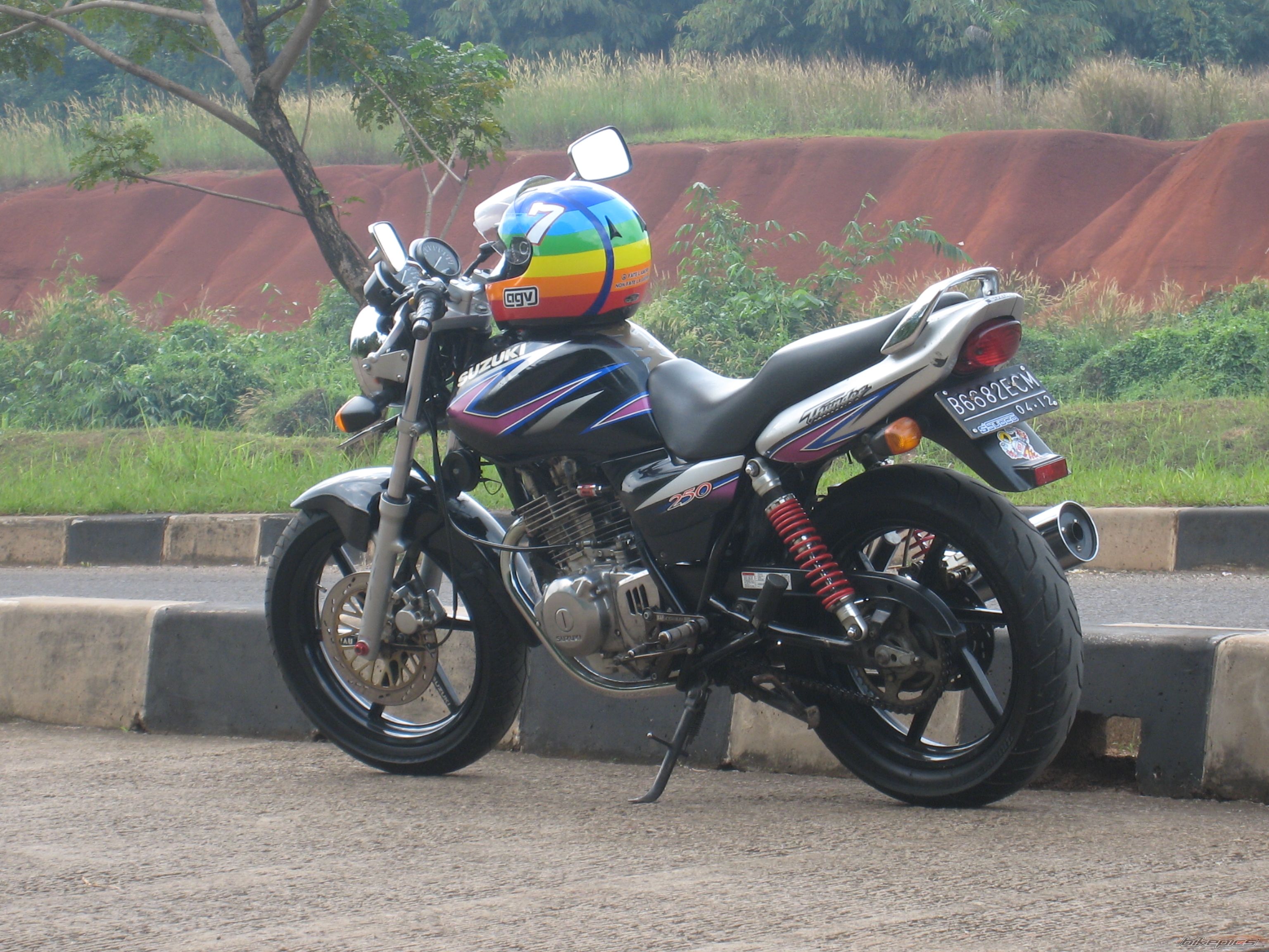 GS Thunder 250