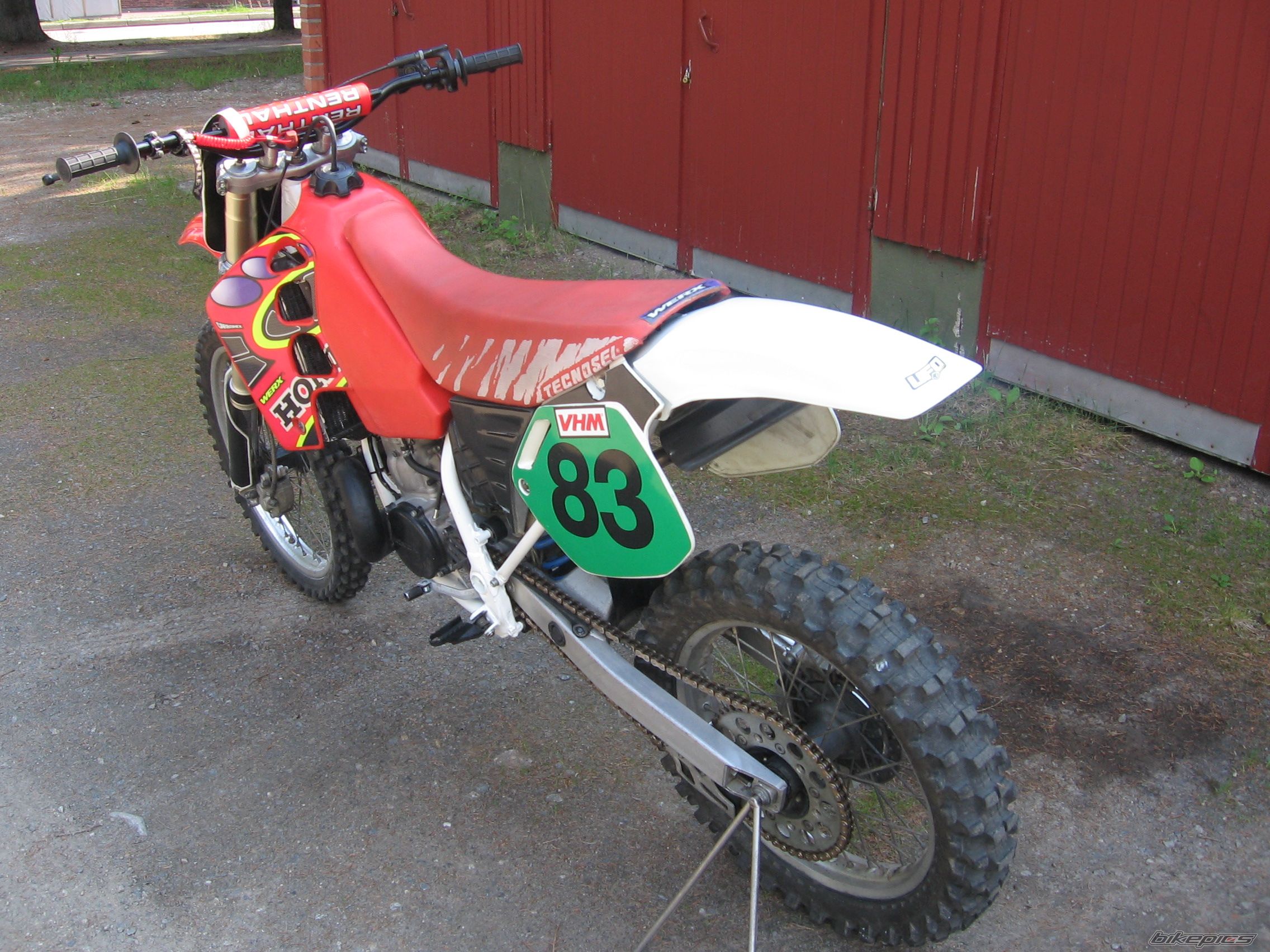 Photo 2014890