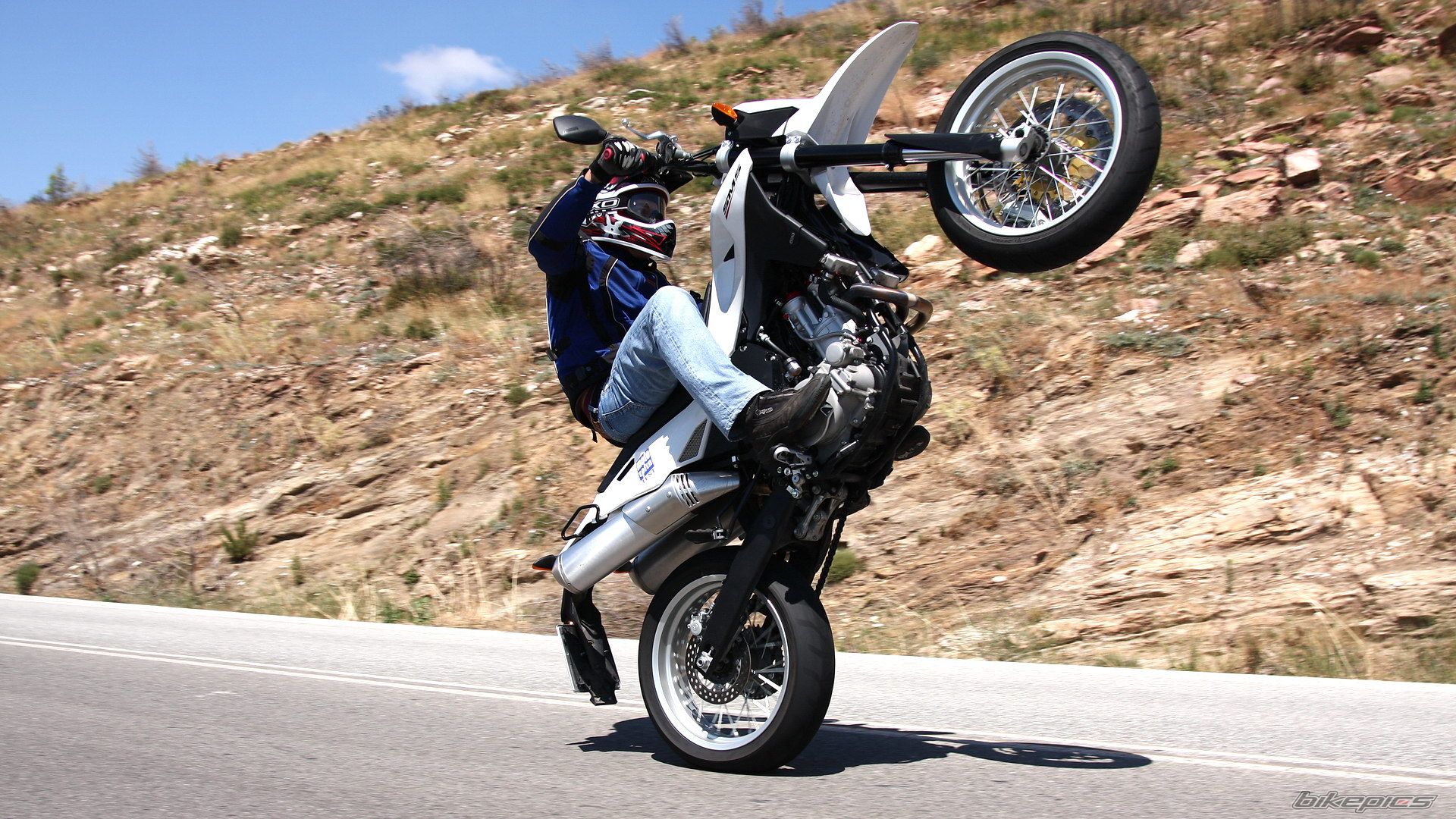 Bike Photo 2016898
