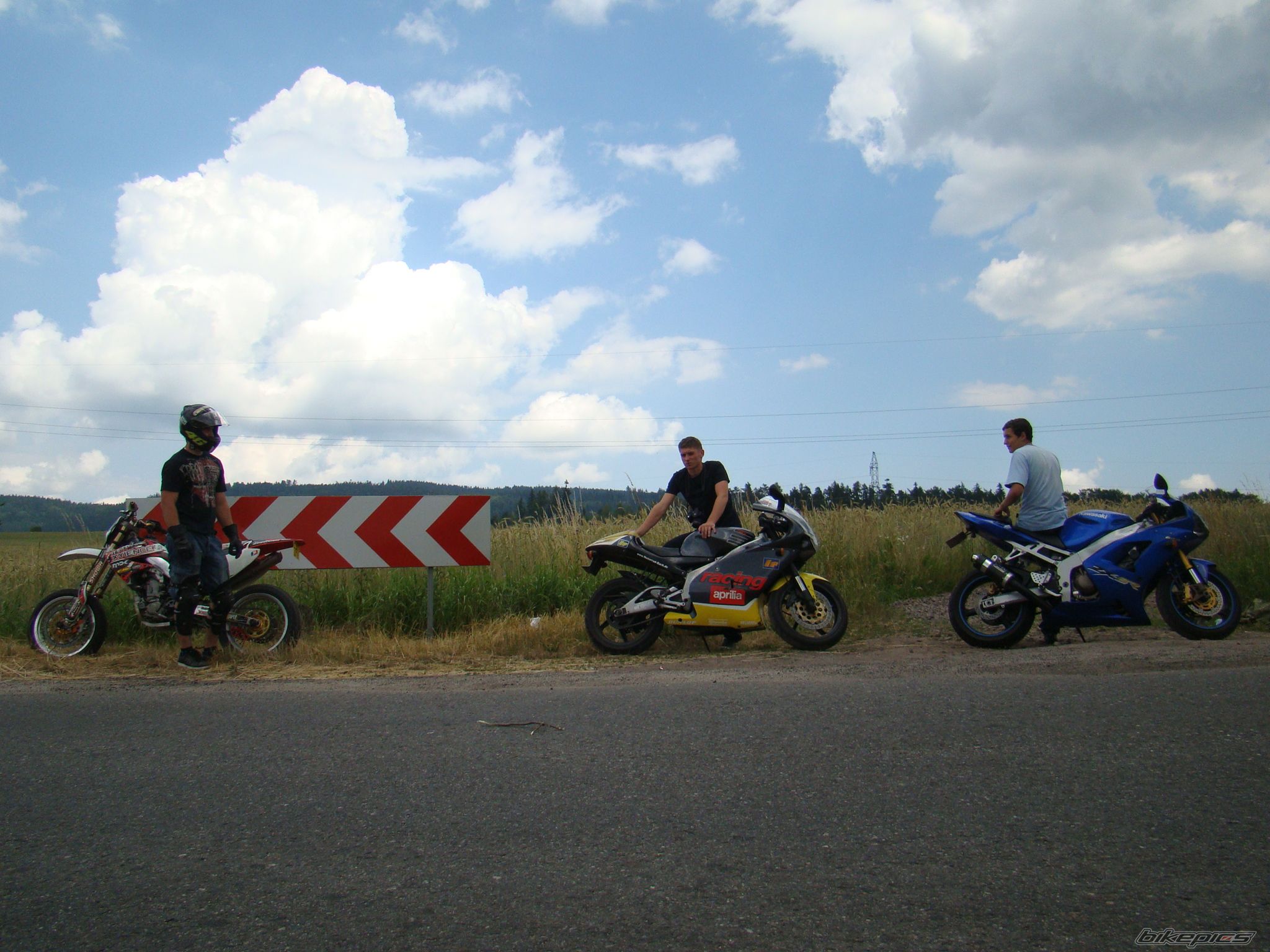 Bike Photo 2019186