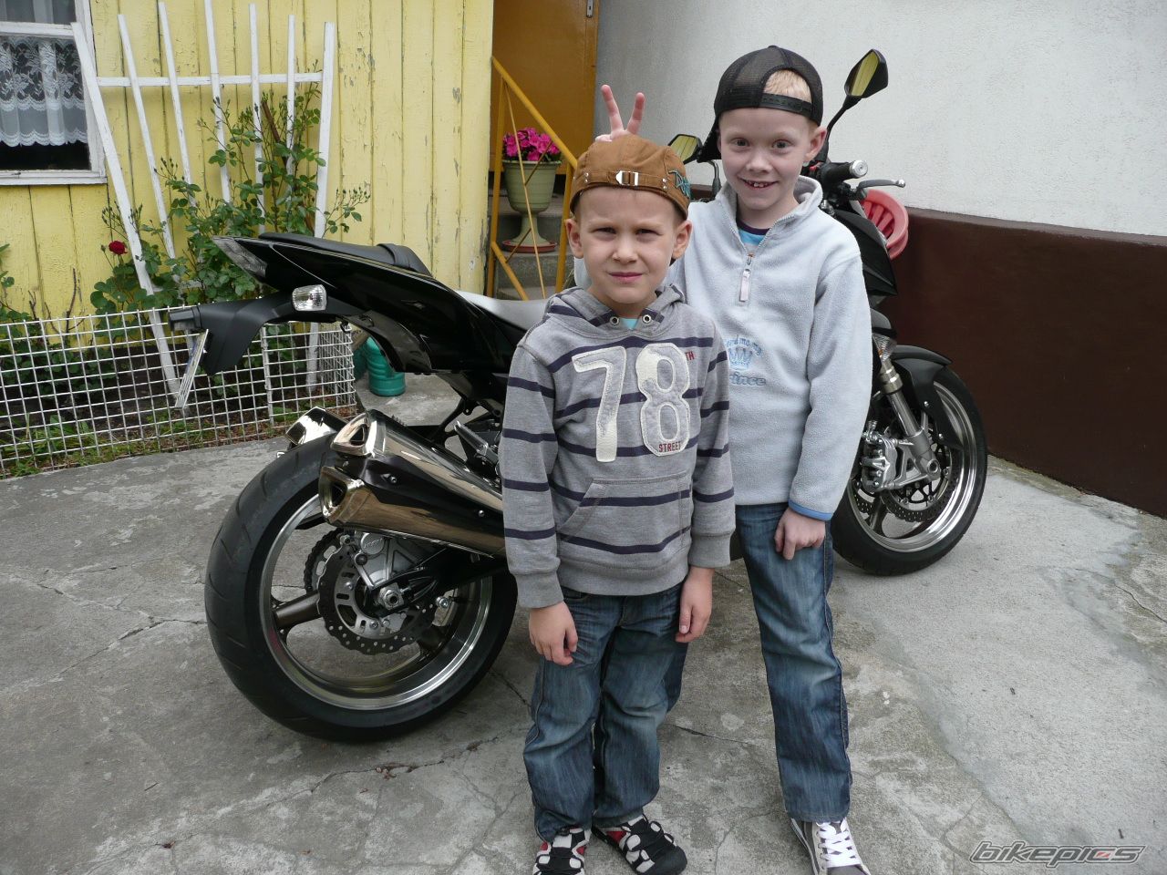 Bike Photo 2019760