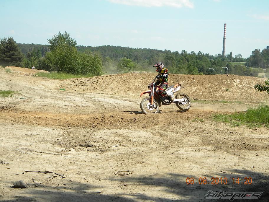Photo 2020077
