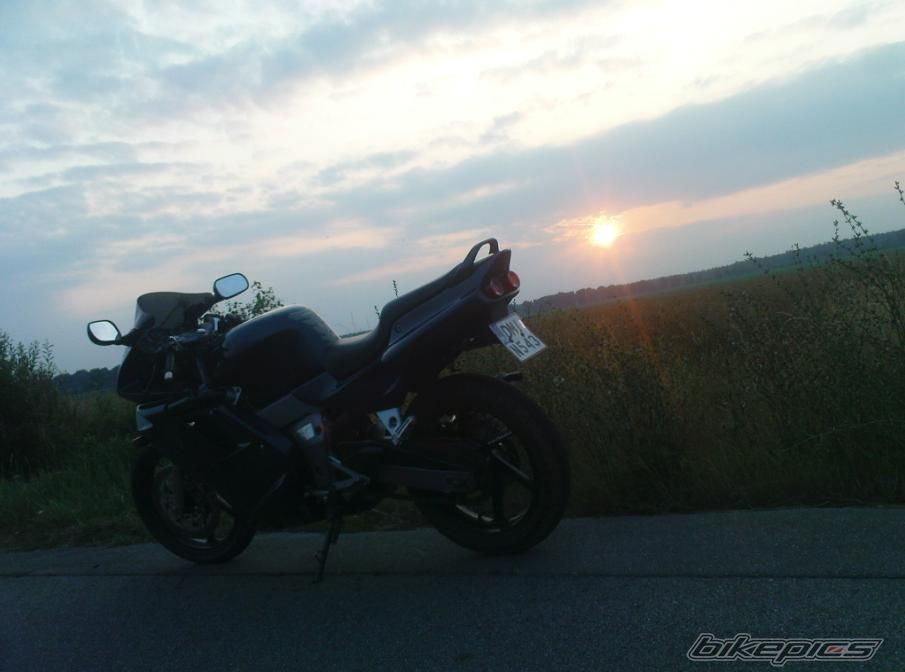Photo 2022854