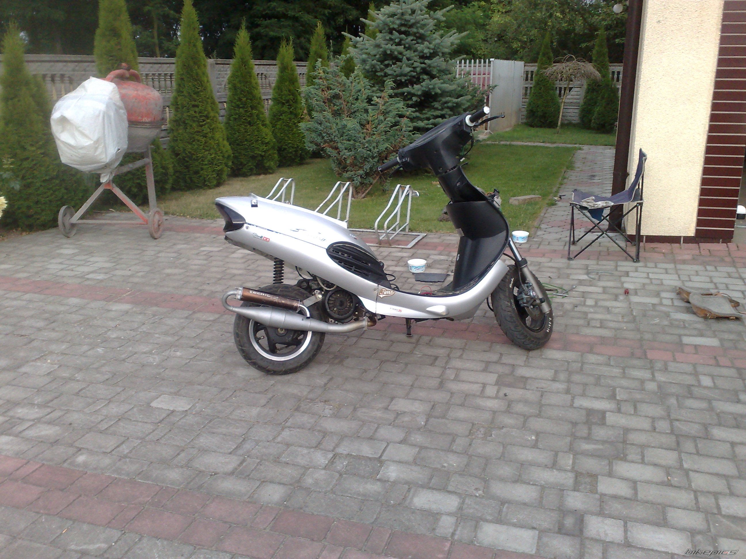 Photo 2022895