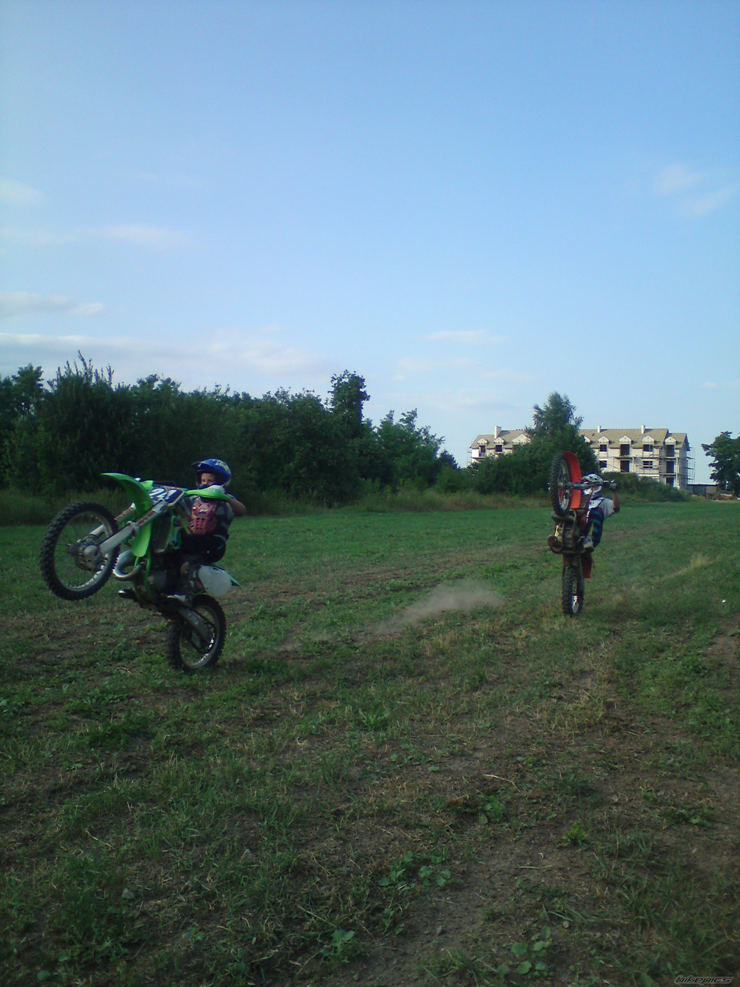 Photo 2023323