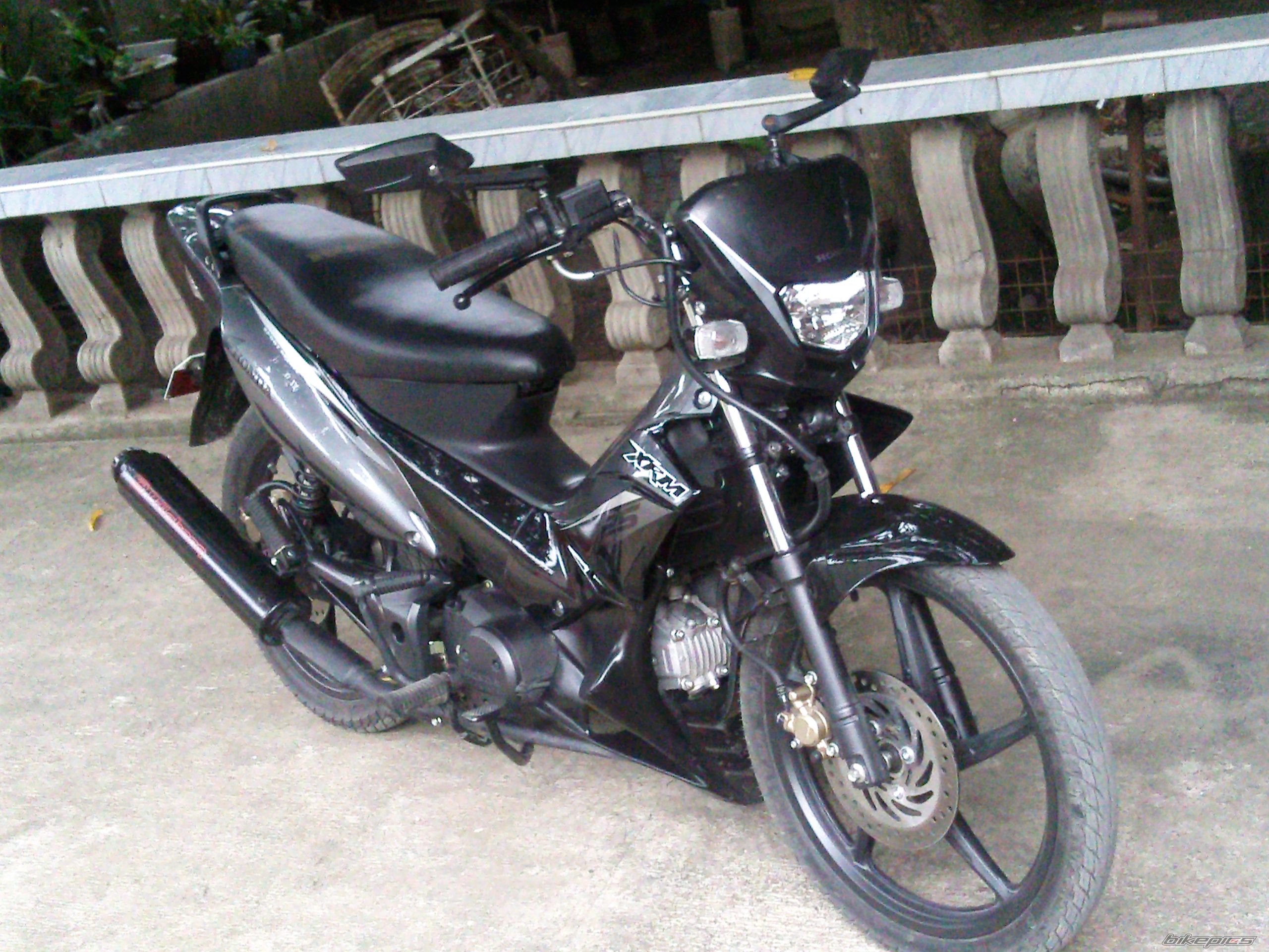 Photo 2023345