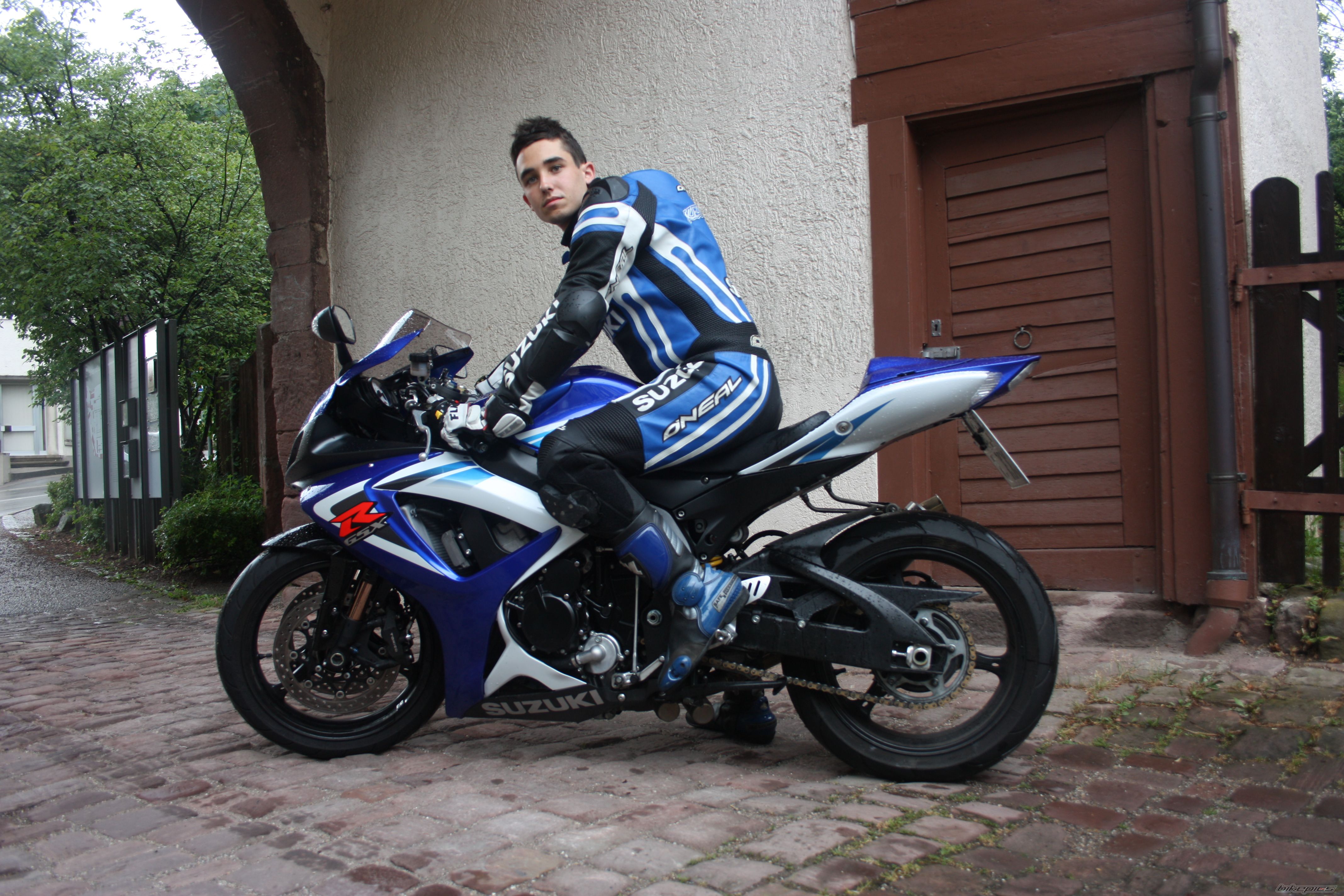 Bike Photo 2024072