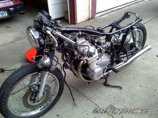 Photo 2024250