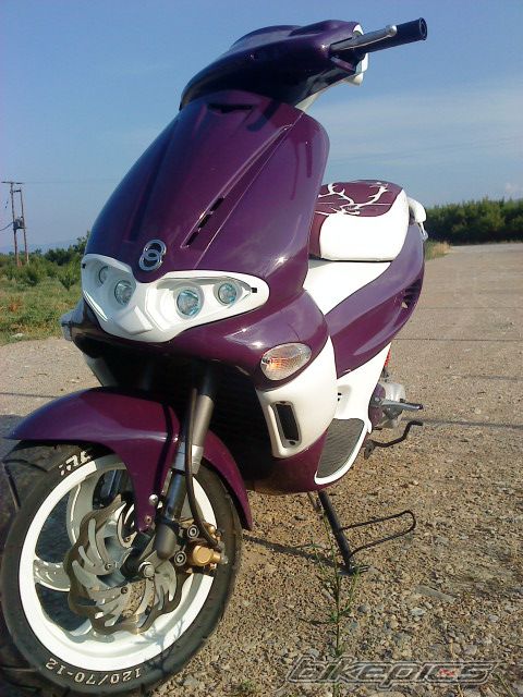 Photo 2024434