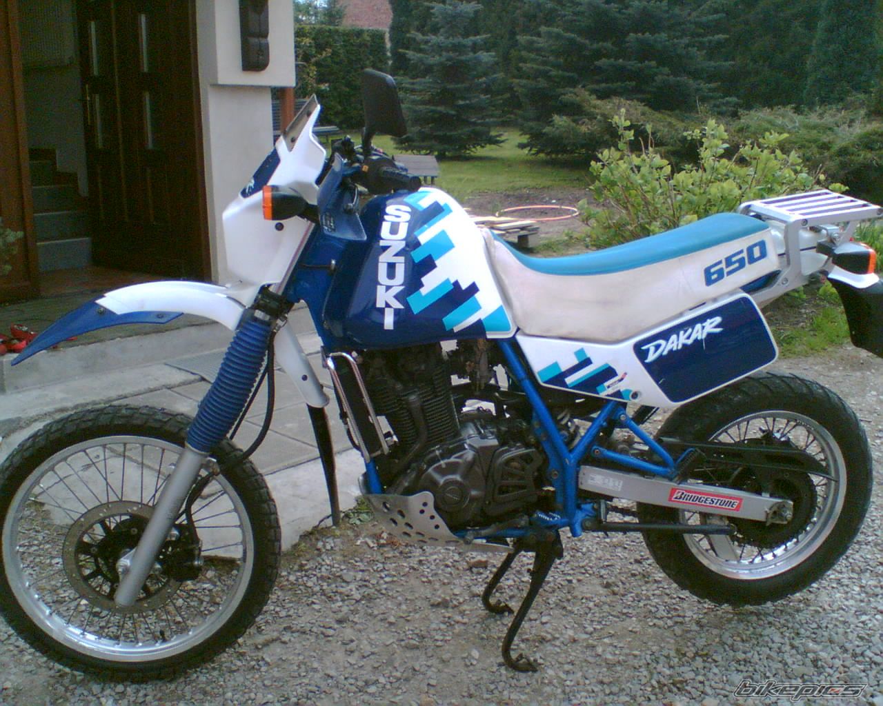 Photo 2024546