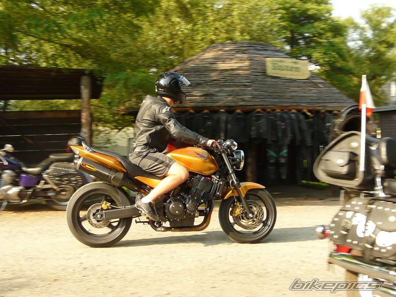 Photo 2024594