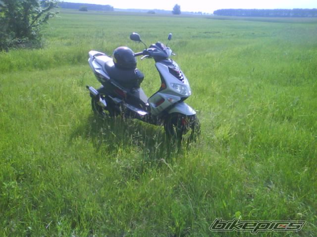 Photo 2024665
