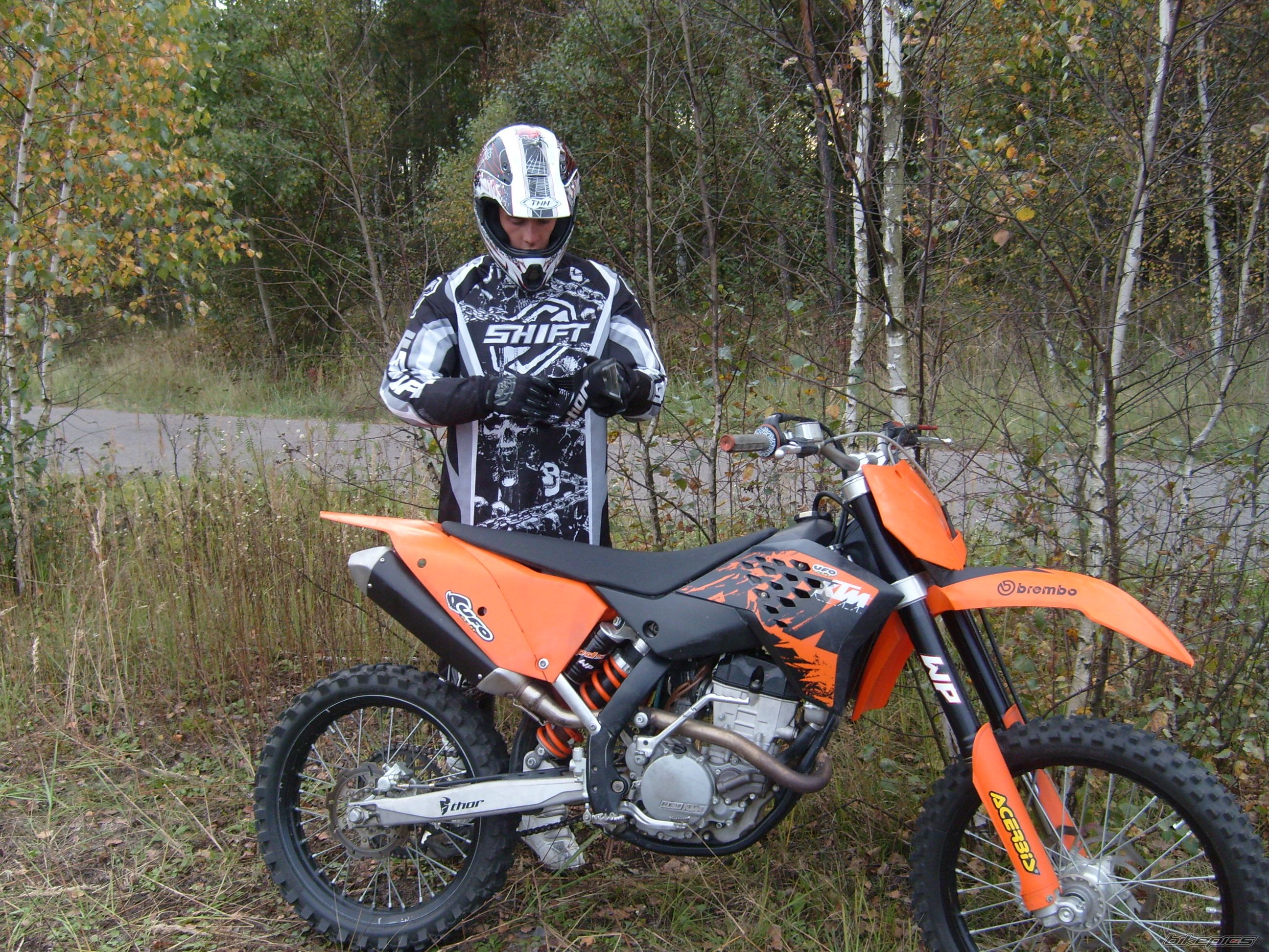 Photo 2024759