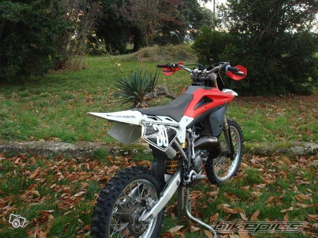 Photo 2024987