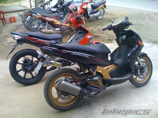 Bike Photo 2025087