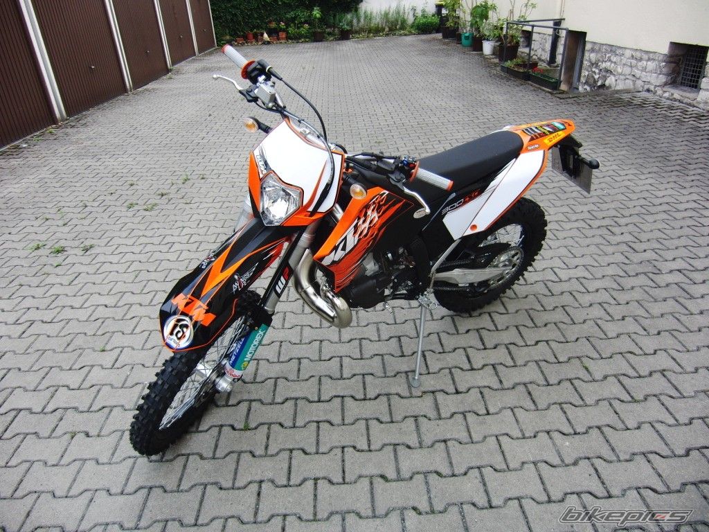 Photo 2025260