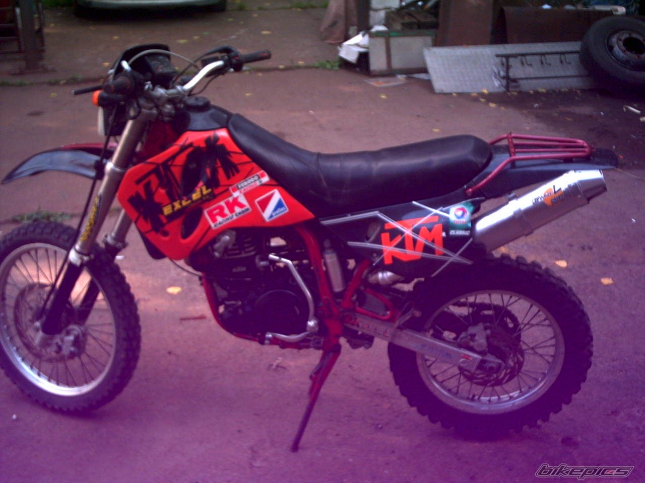 Photo 2025544