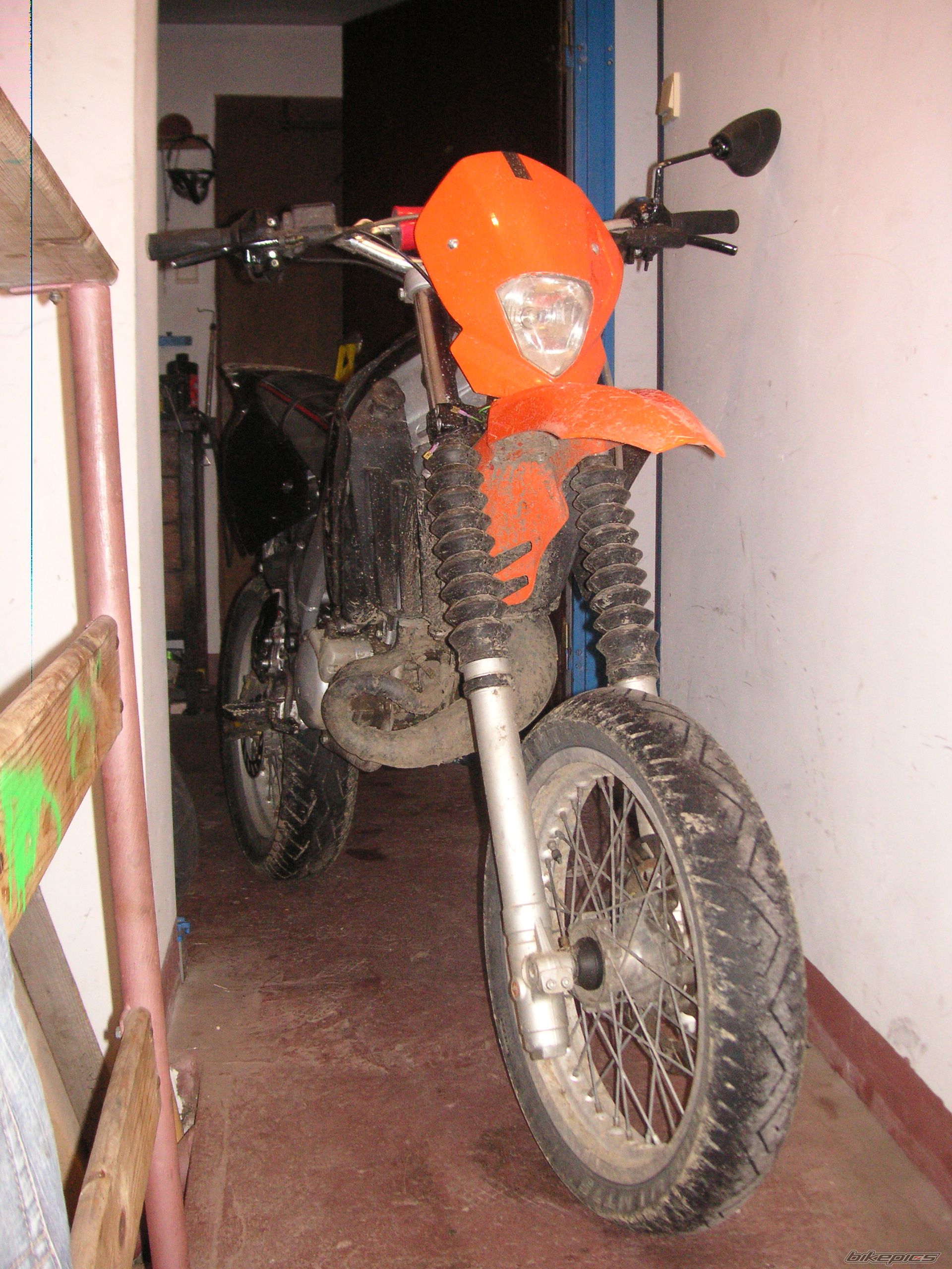 Photo 2025584