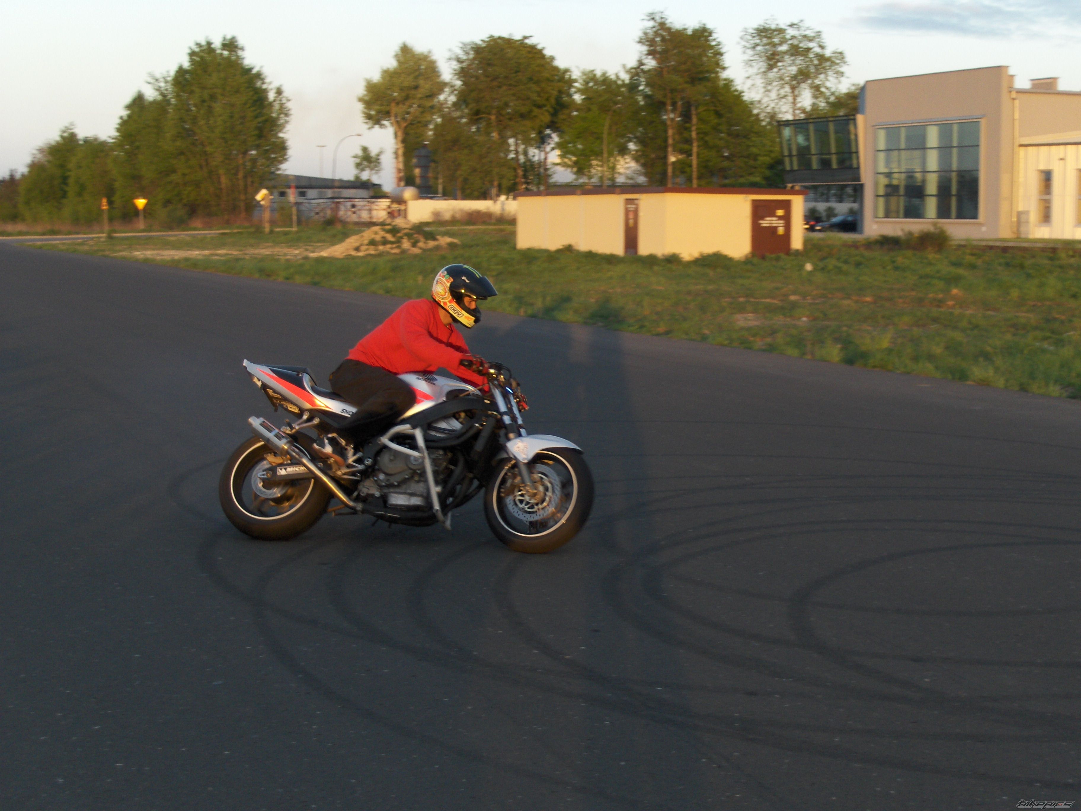 Bike Photo 2025638