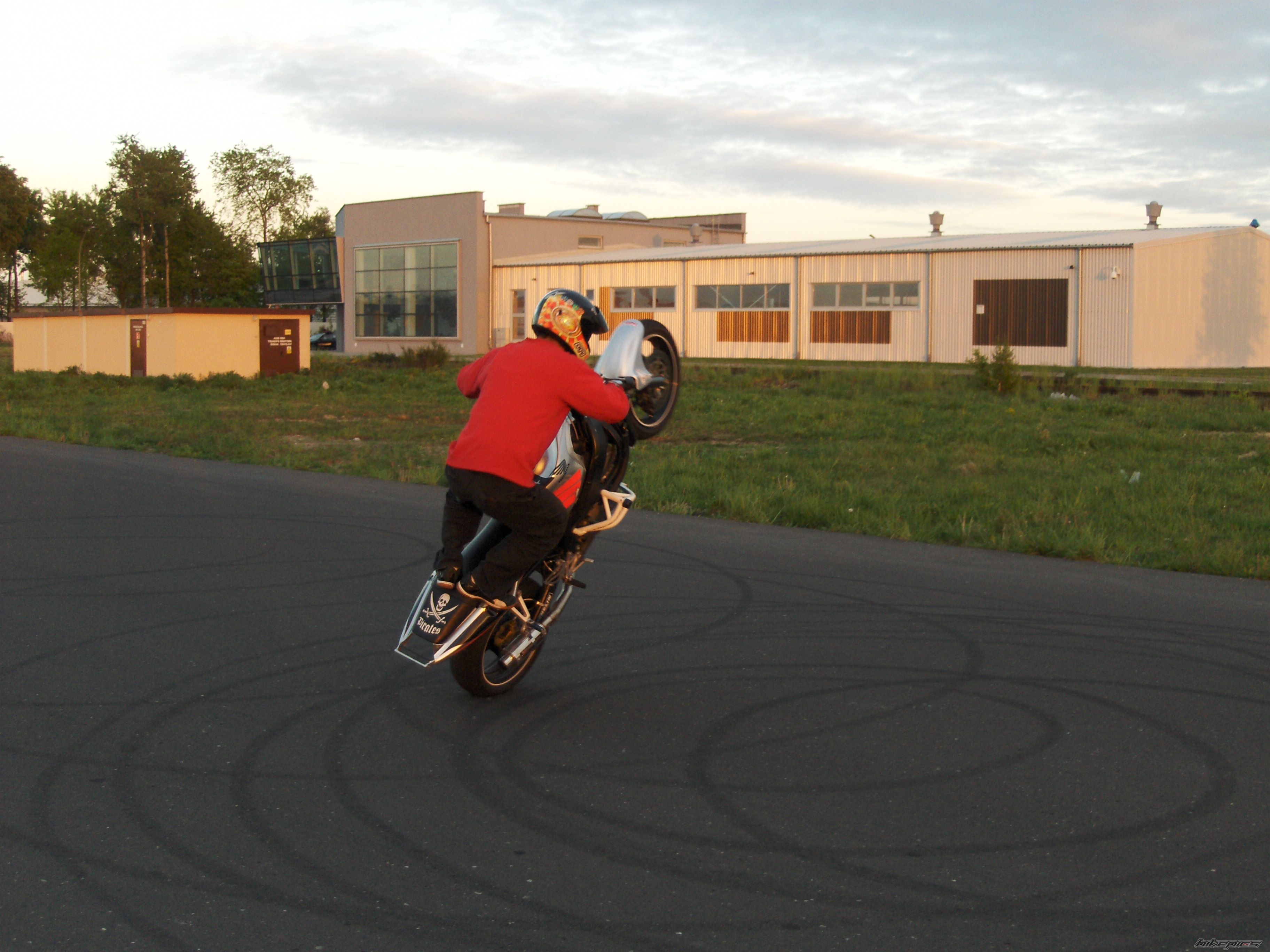 Bike Photo 2025645