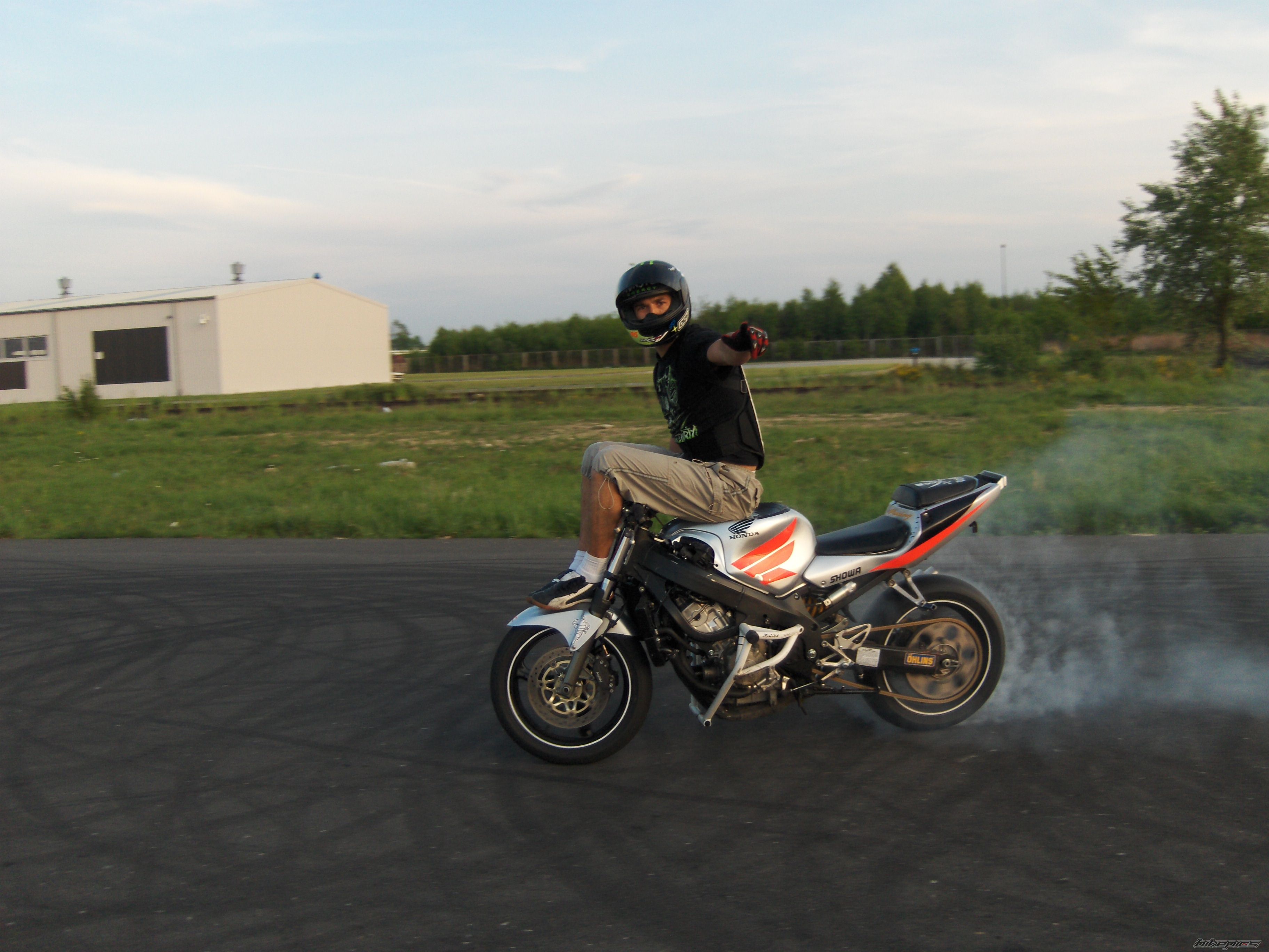 Bike Photo 2025683