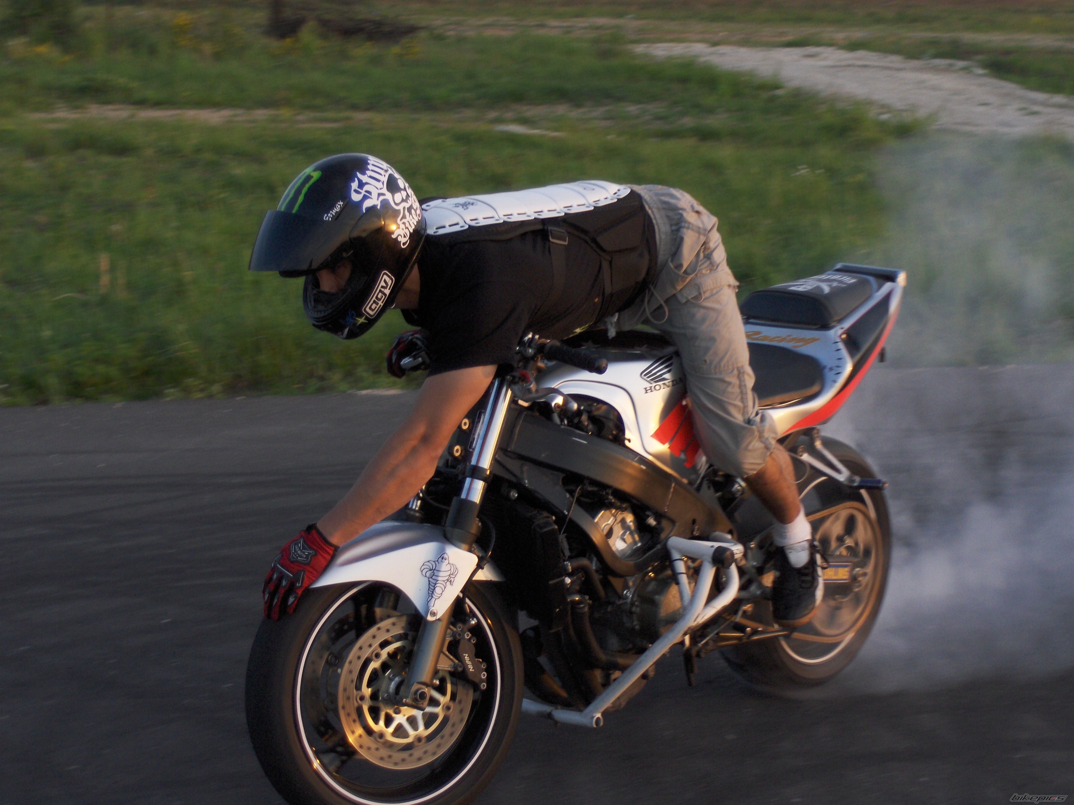 Bike Photo 2025687