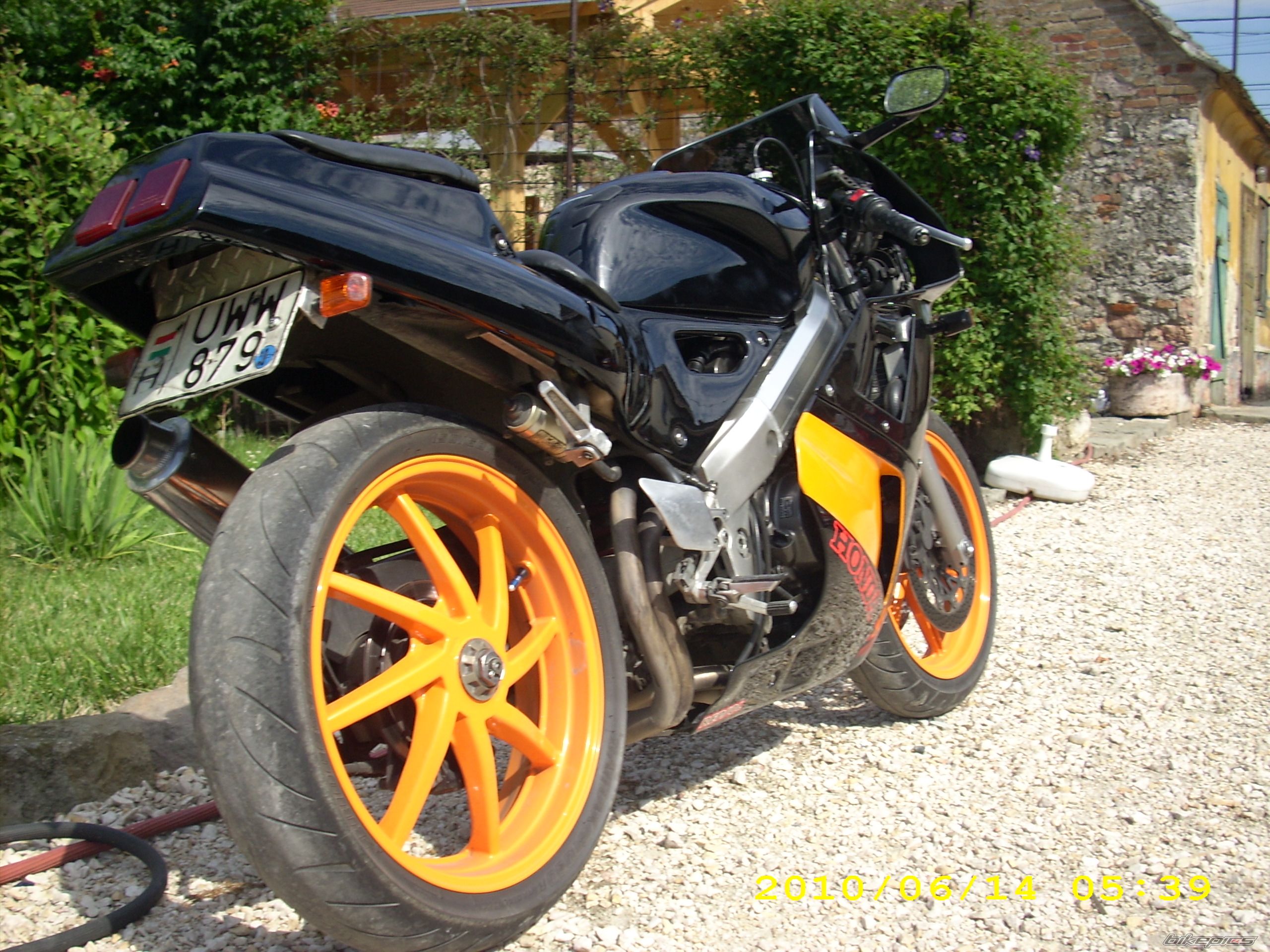 Photo 2025891