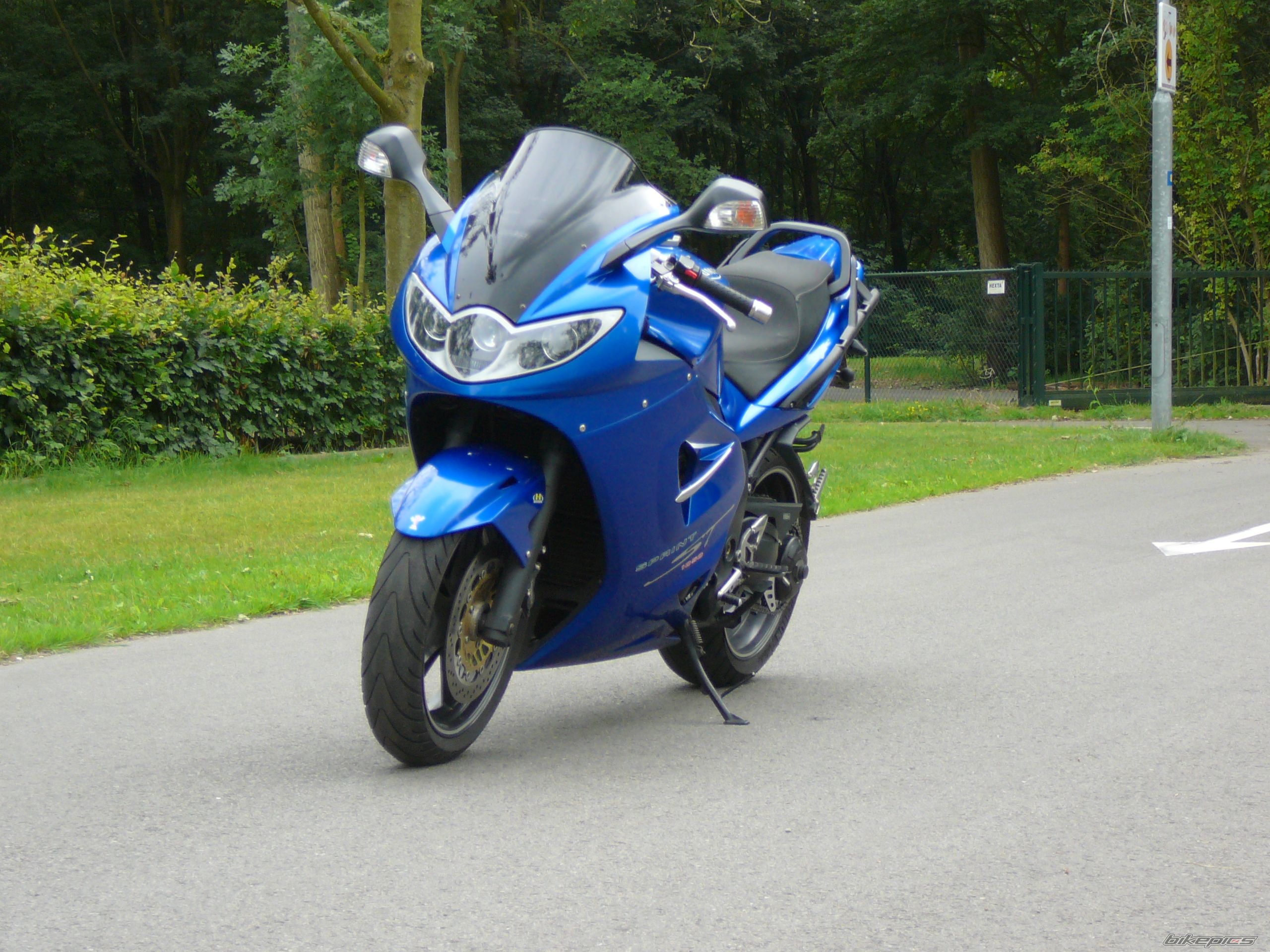 Photo 2025962