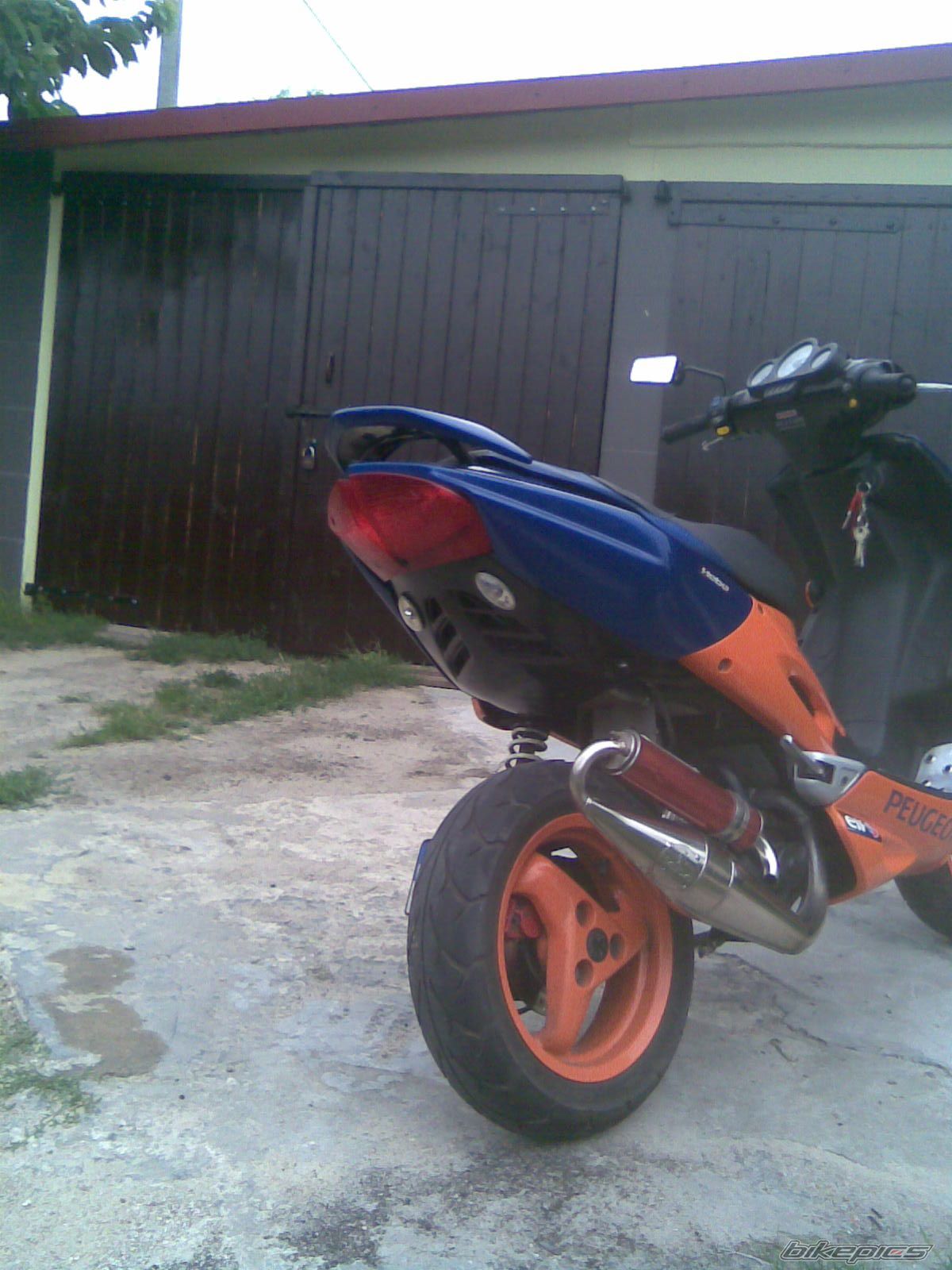 Photo 2025995