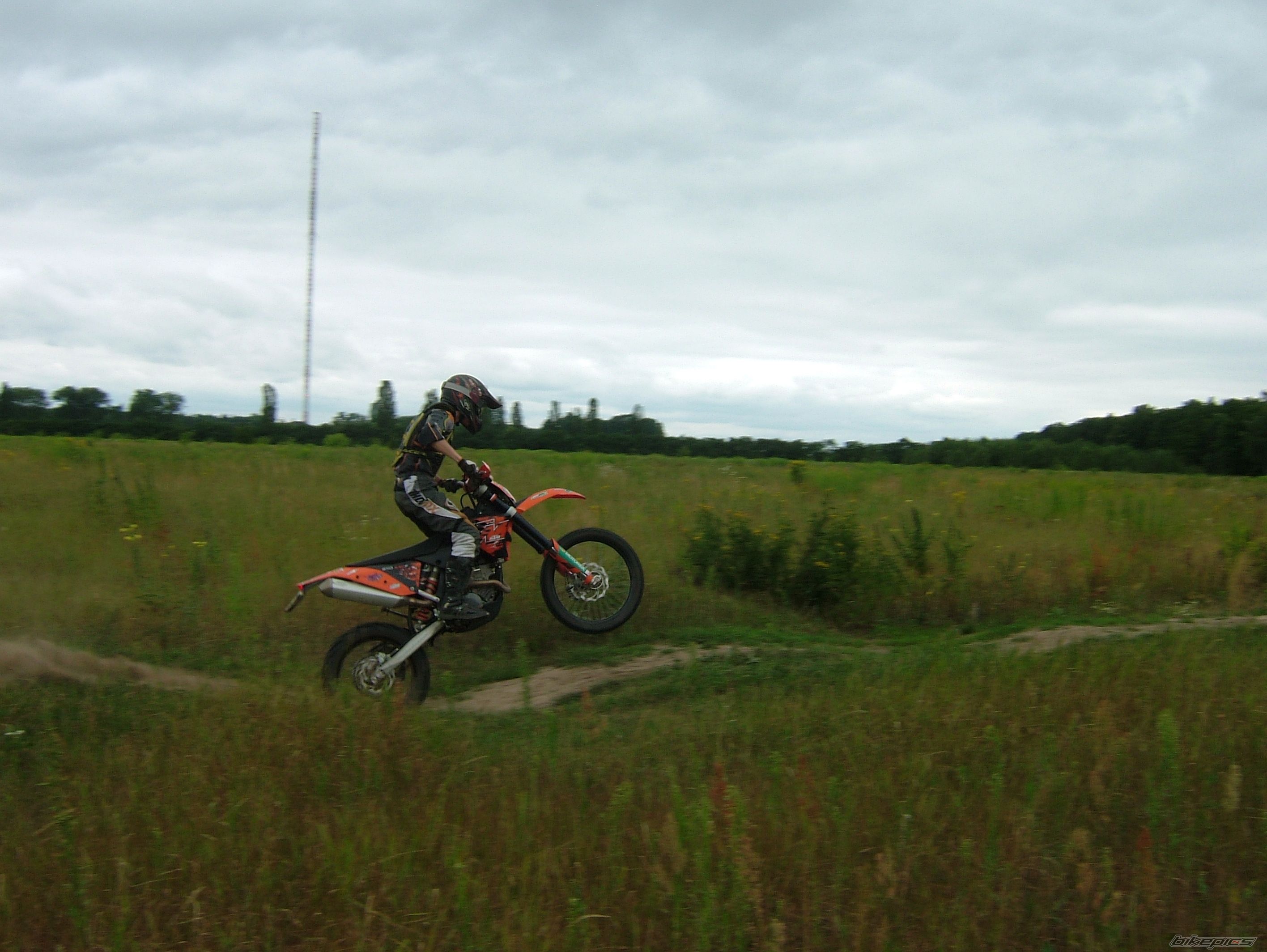 Bike Photo 2026058